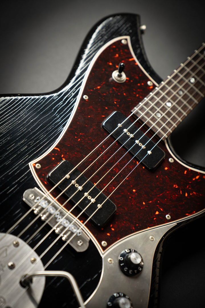 Serus J Bull Black (25285)