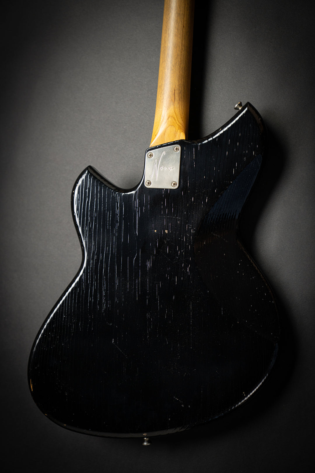 Serus J Bull Black (25285)