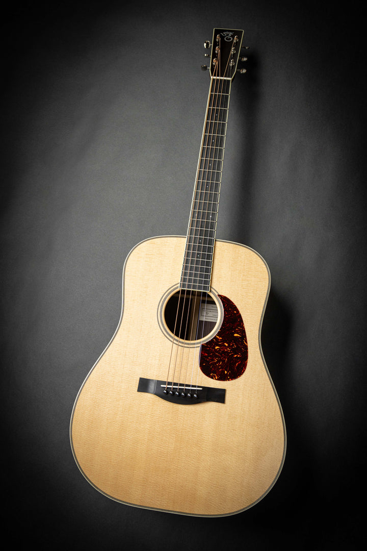 D Custom (8095)