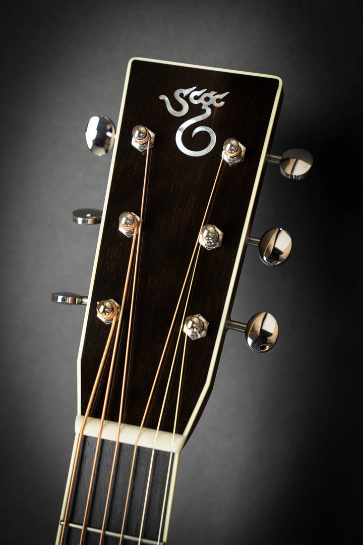 D Custom (8095)