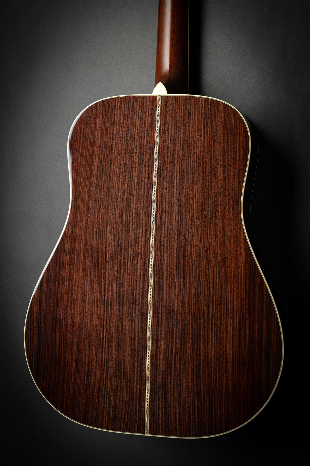 D Custom (8095)