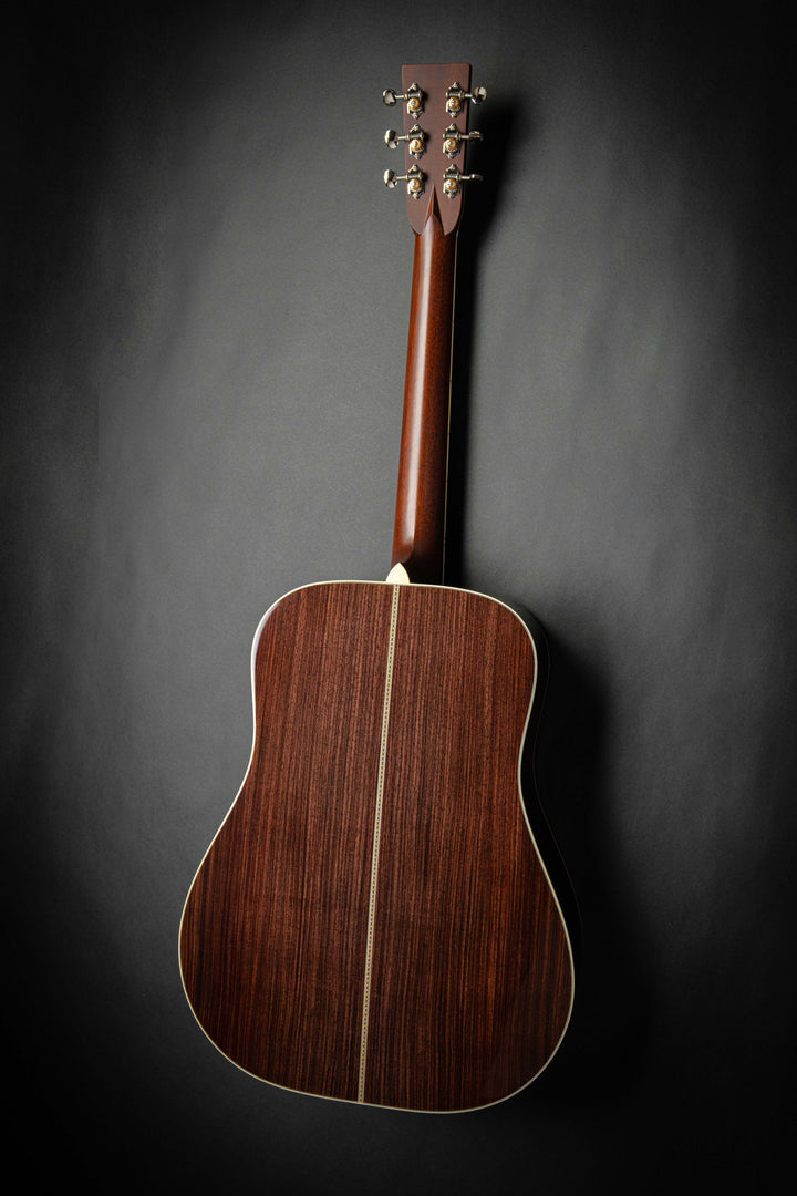 D Custom (8095)
