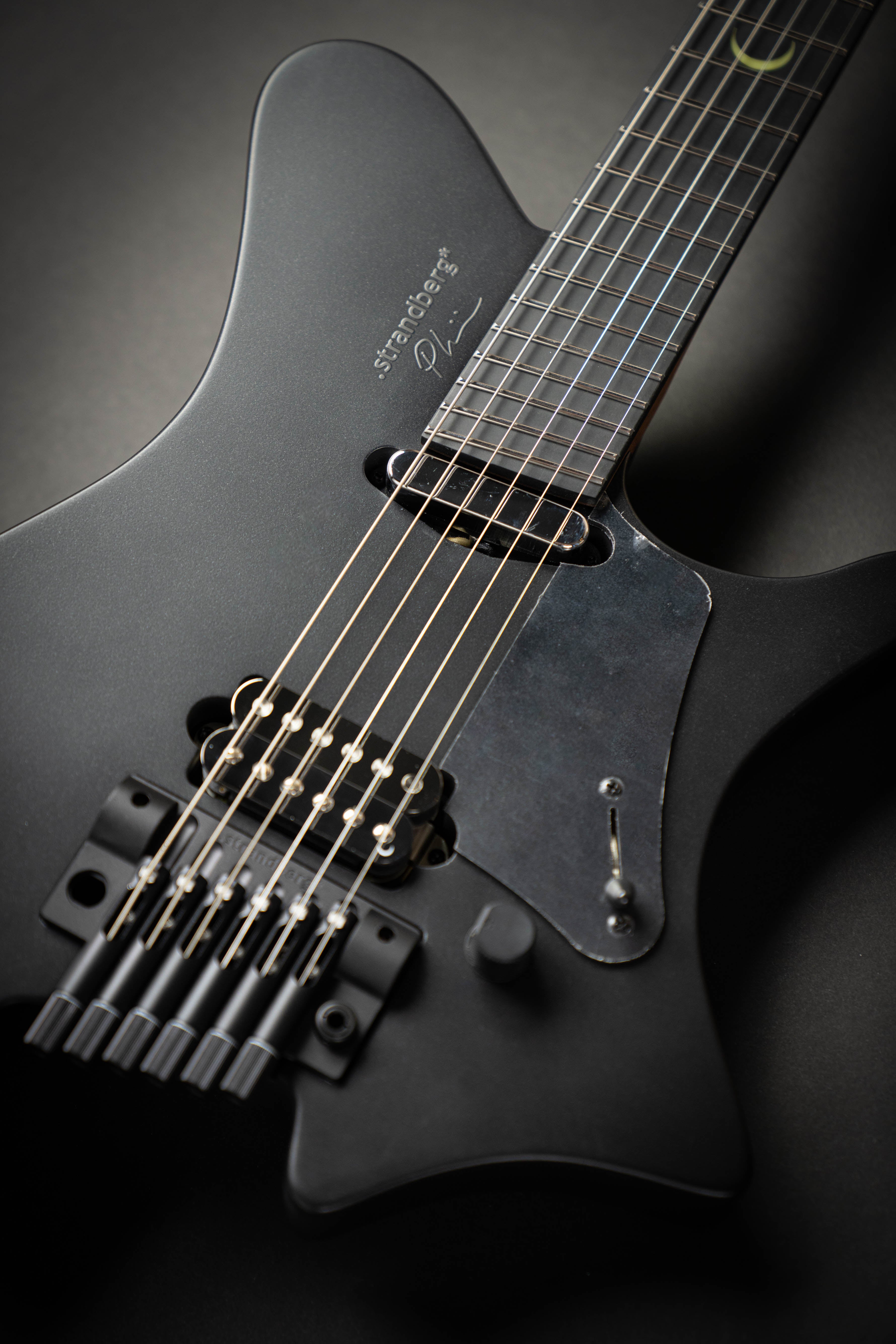 ギター strandberg Salen NX 6 Tremolo Plini Platinum strandberg Salen NX 6 Tremolo Plini Edition Suhr