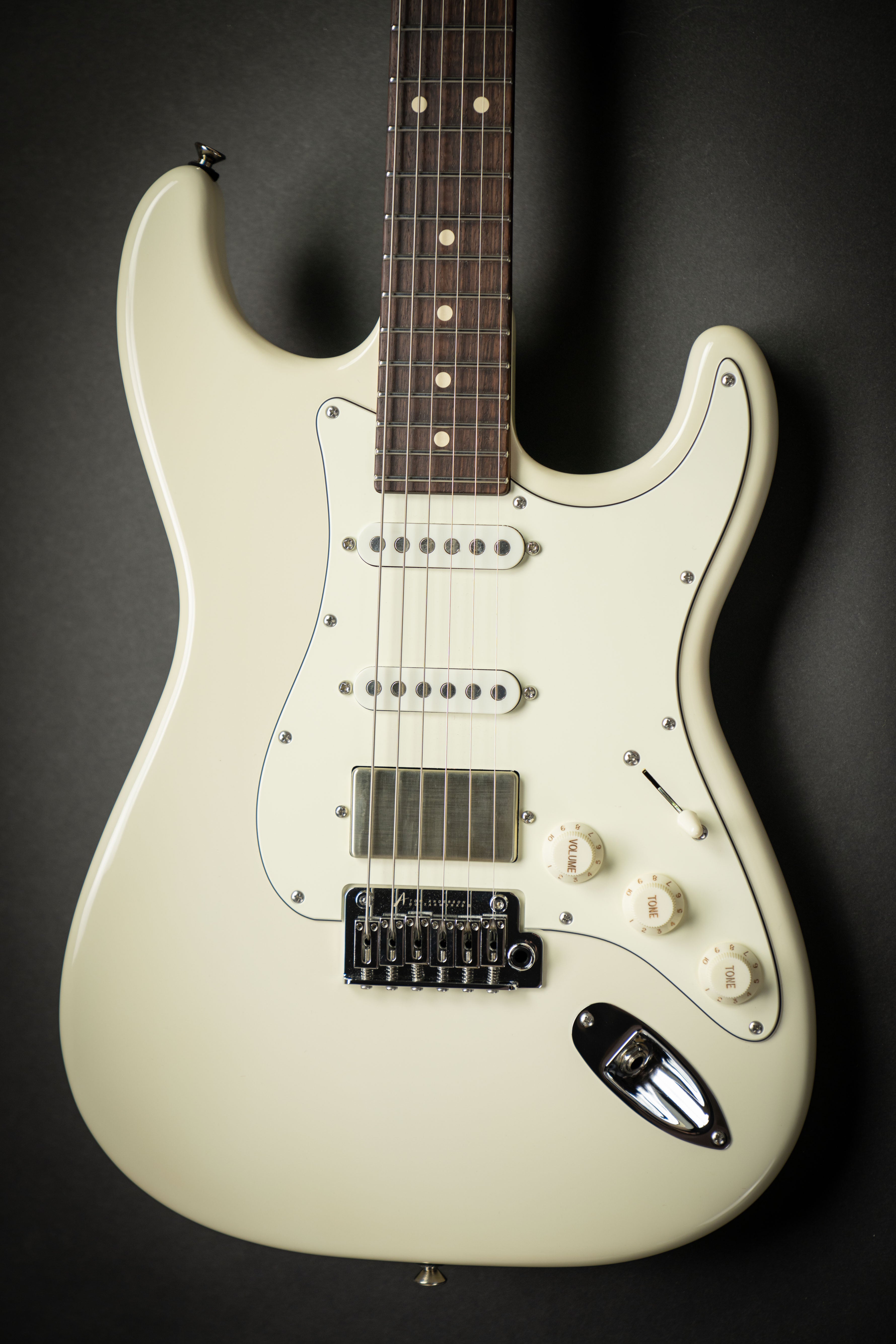 Tom Anderson Guitars Rebellion