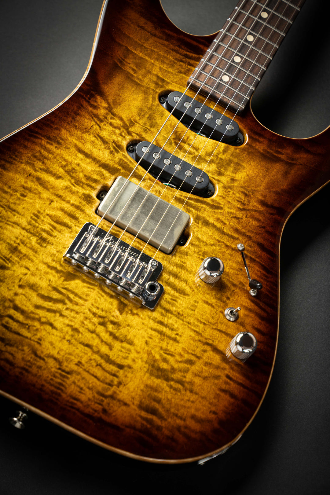 Drop Top Light Tiger Eye Burst (06-15-24N)