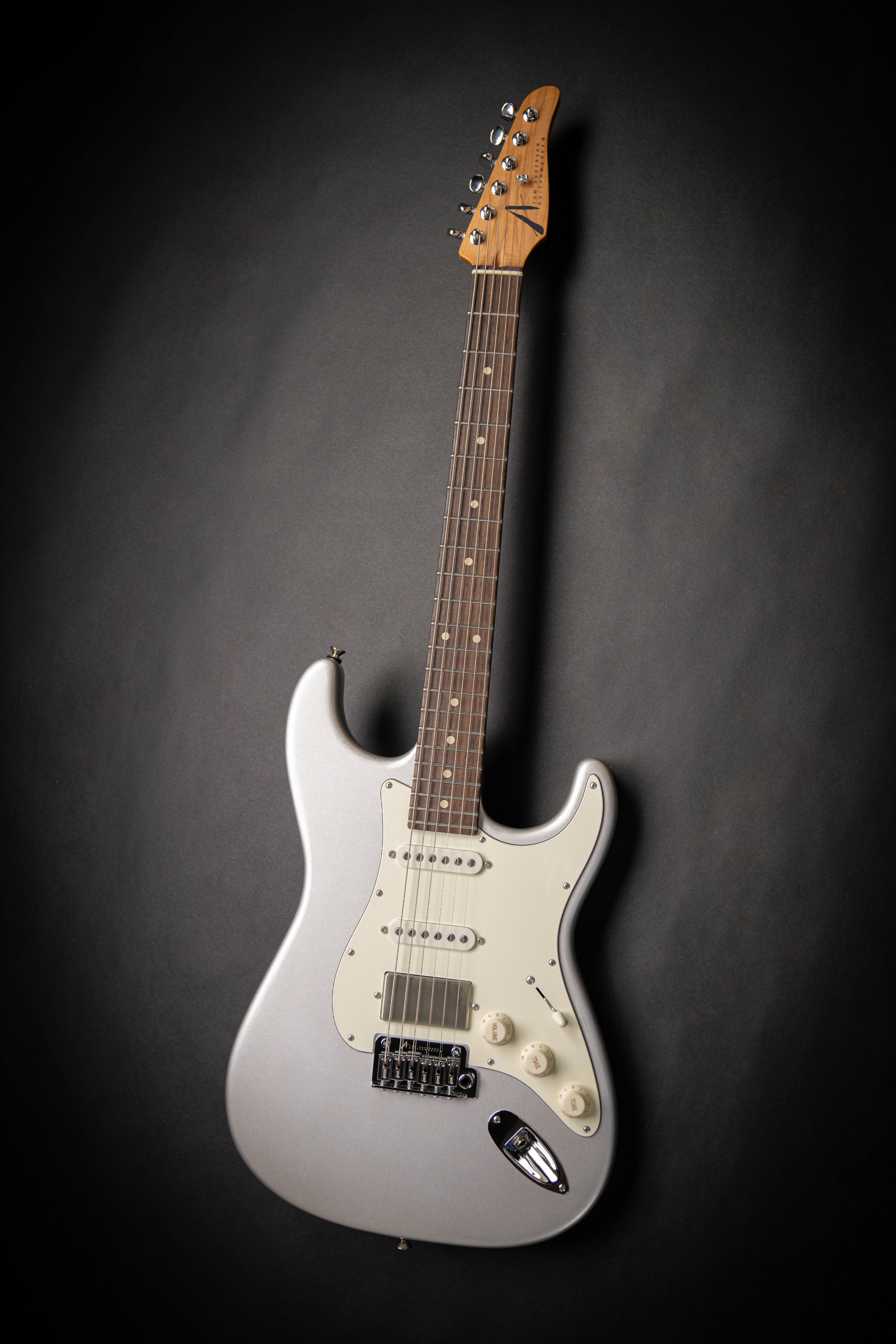 Tom Anderson Icon Classic Inca Silver (070225P) – Guitars Rebellion