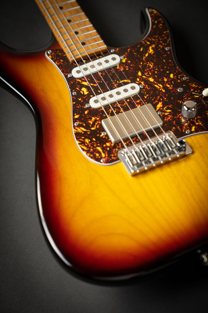 The Classic 3 Color Burst (010923A)