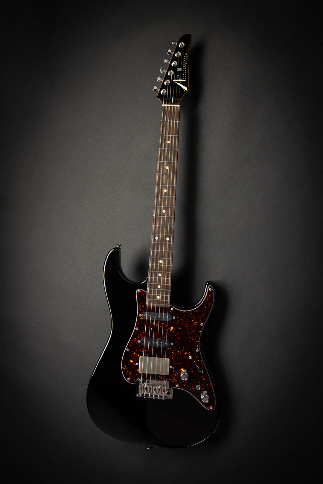 The Classic Black (121023N)