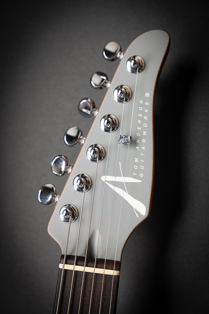 The Classic Satin Organic Grain Super Sonic Gray (120725A)