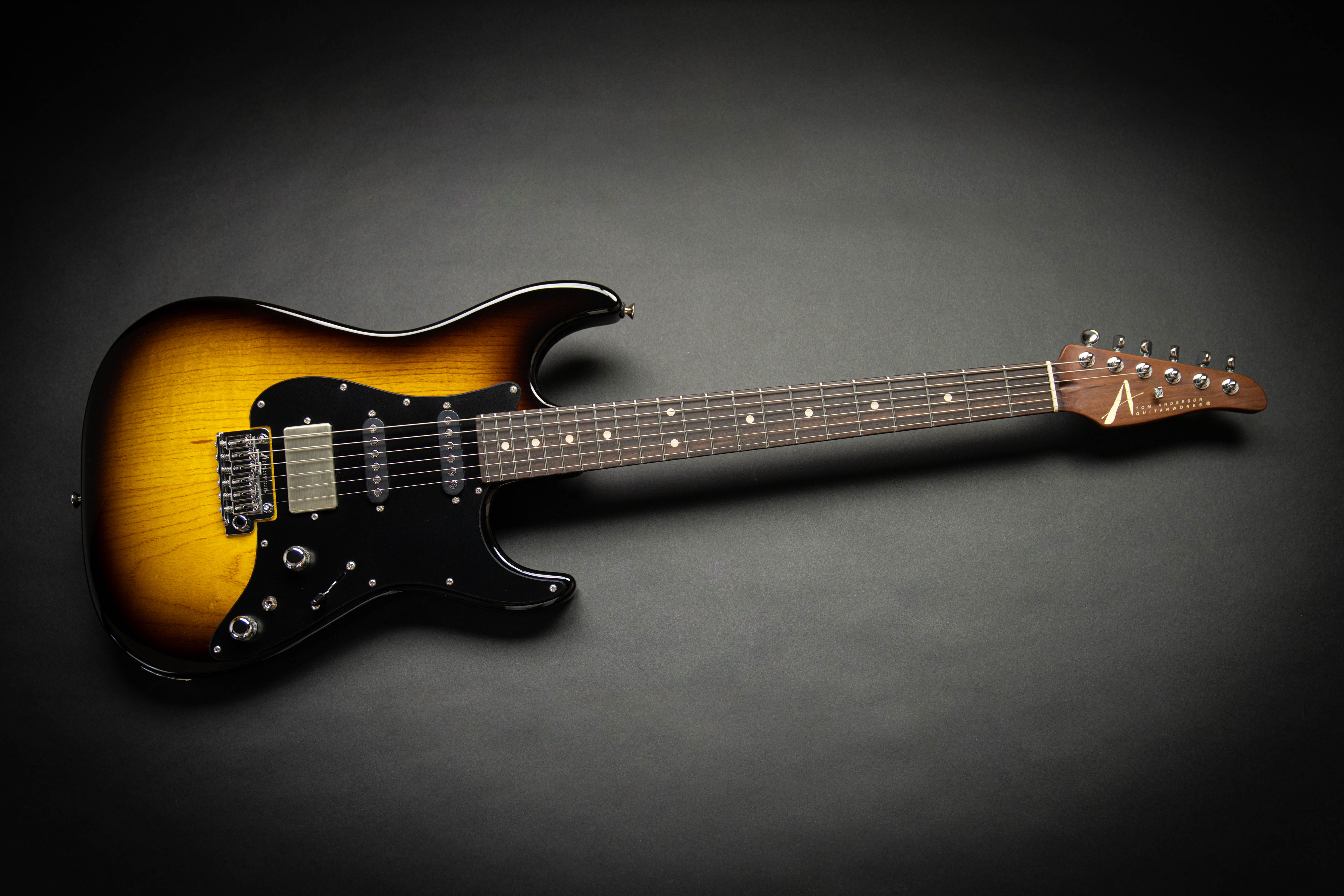 Tom Anderson The Classic Tobacco Burst (050825P) – Guitars Rebellion