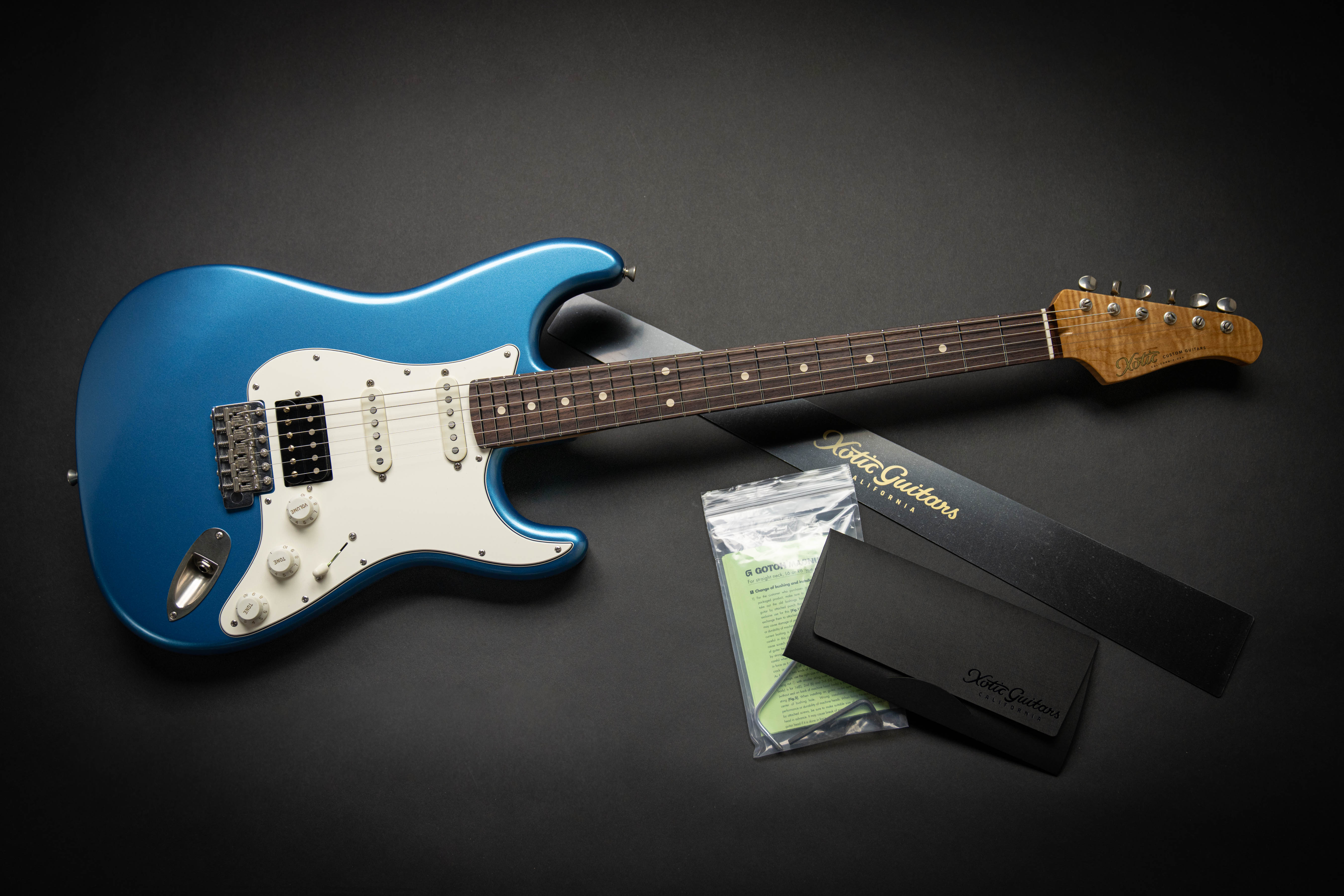 Xotic XSCPRO-2 Lake Placid Blue RW (3422) – Guitars Rebellion
