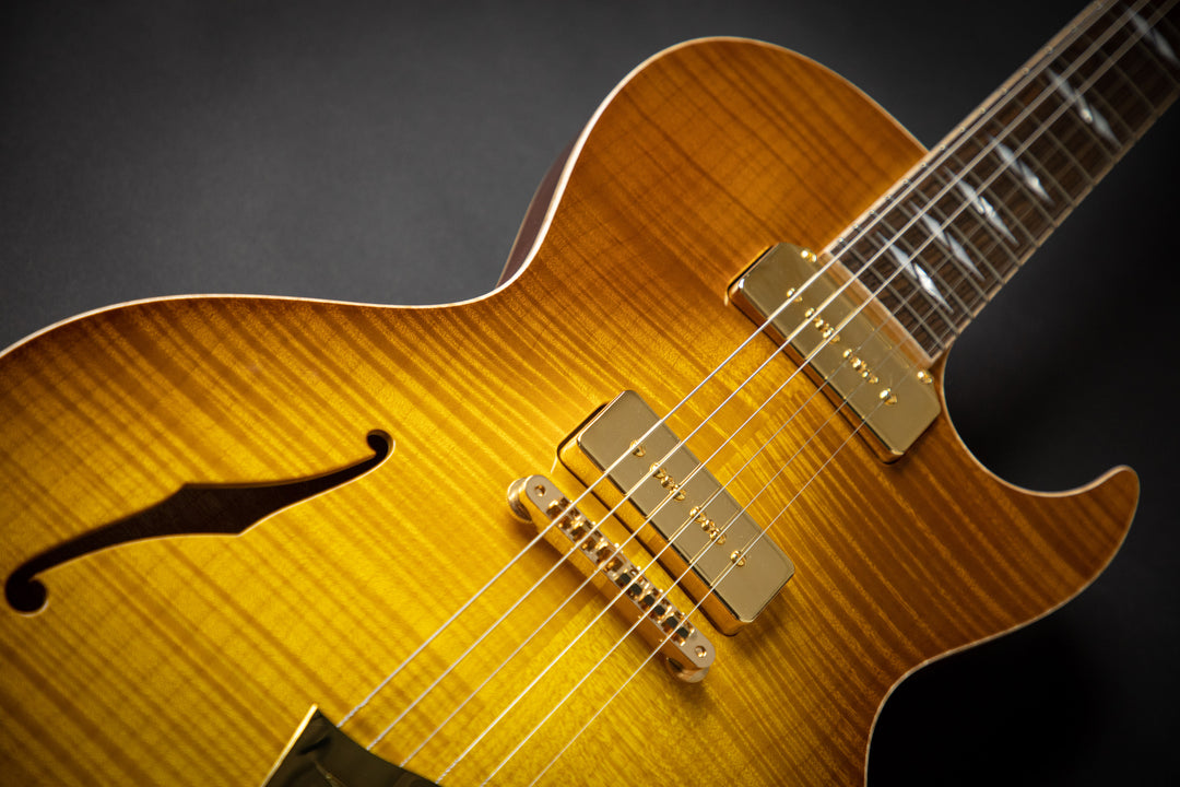 Private Build - Goldfinger Honey Burst P90 (2001009)