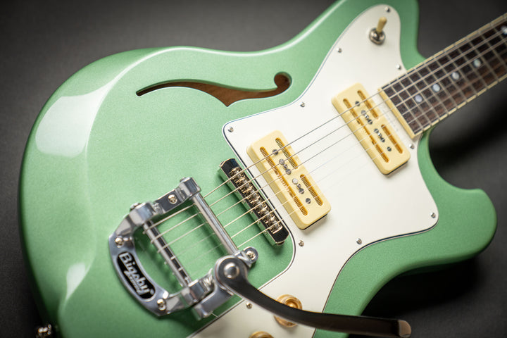 Original Conquer 59 Bigsby Silver Jade (C5900224)