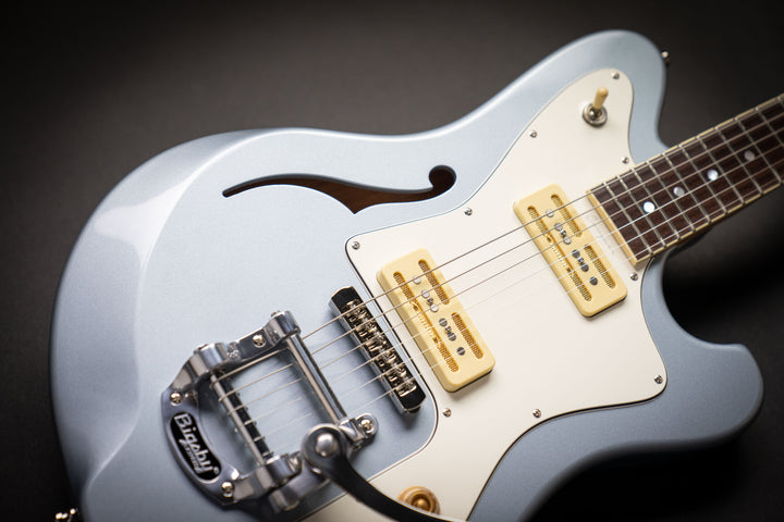 Original Conquer 59 Bigsby Skyline Blue (C590065)