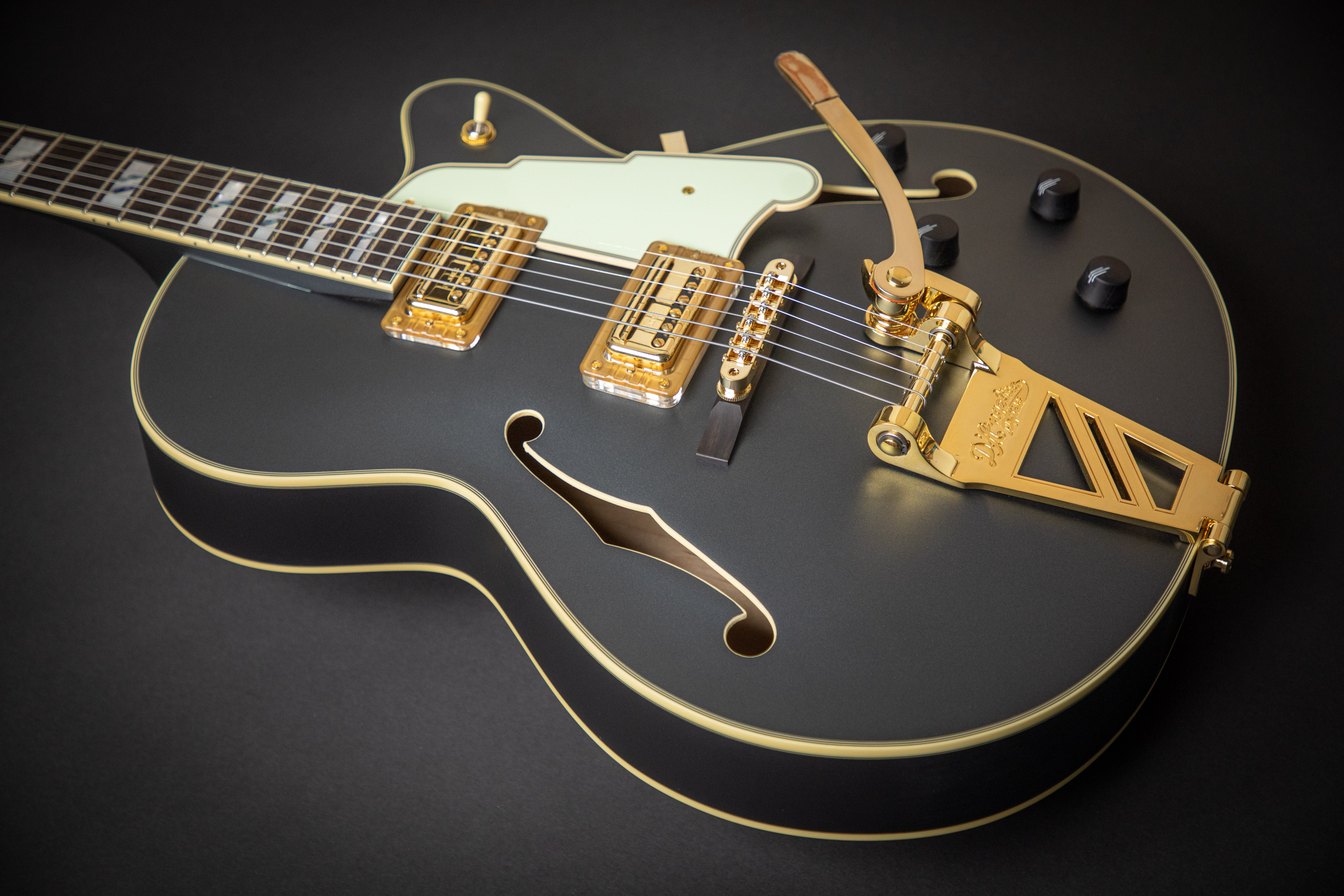 D'Angelico Deluxe 175 LE Matte Charcoal (W2003252) – Guitars Rebellion