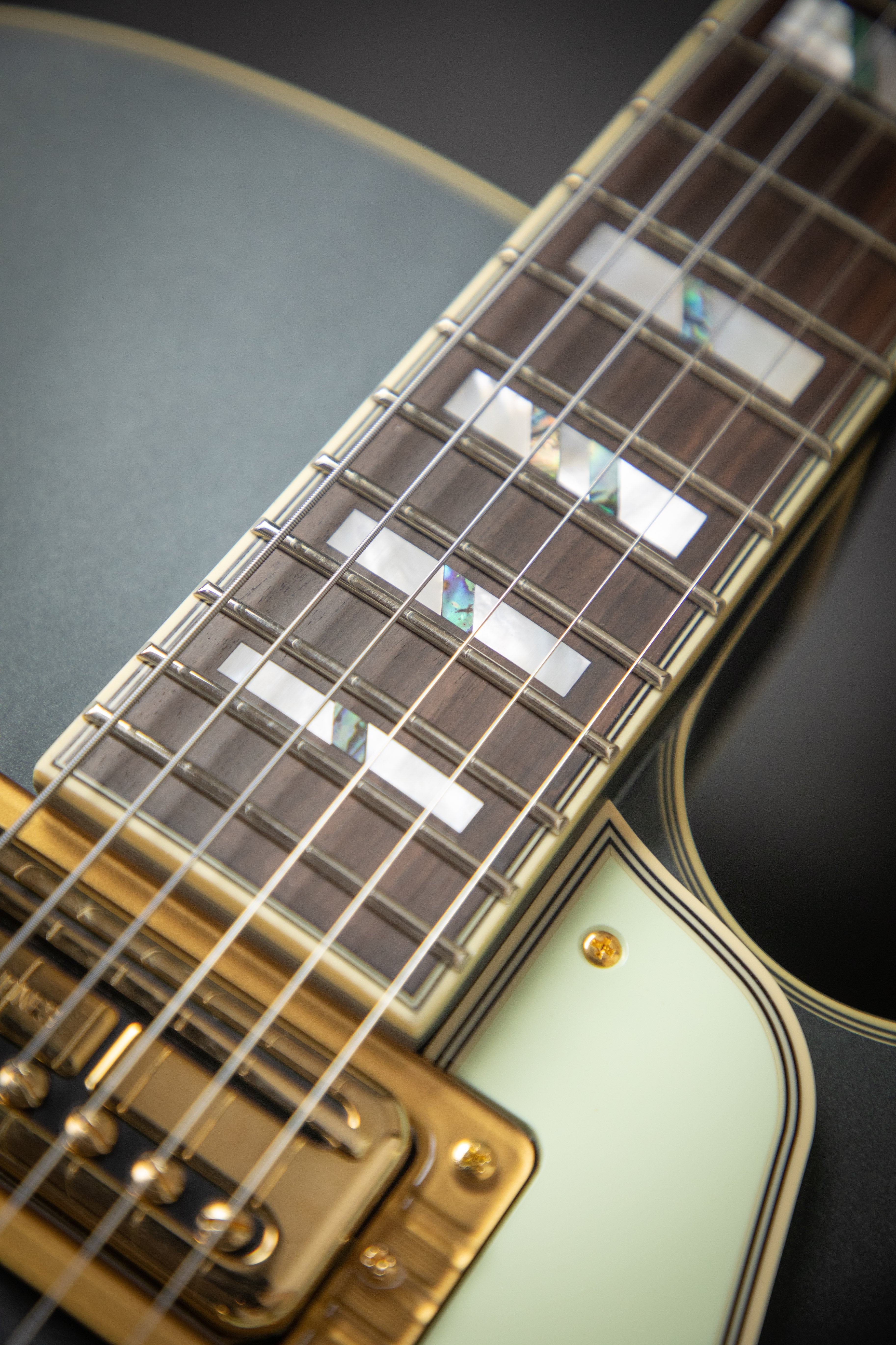 D'Angelico Deluxe 175 LE Matte Charcoal (W2003252) – Guitars Rebellion