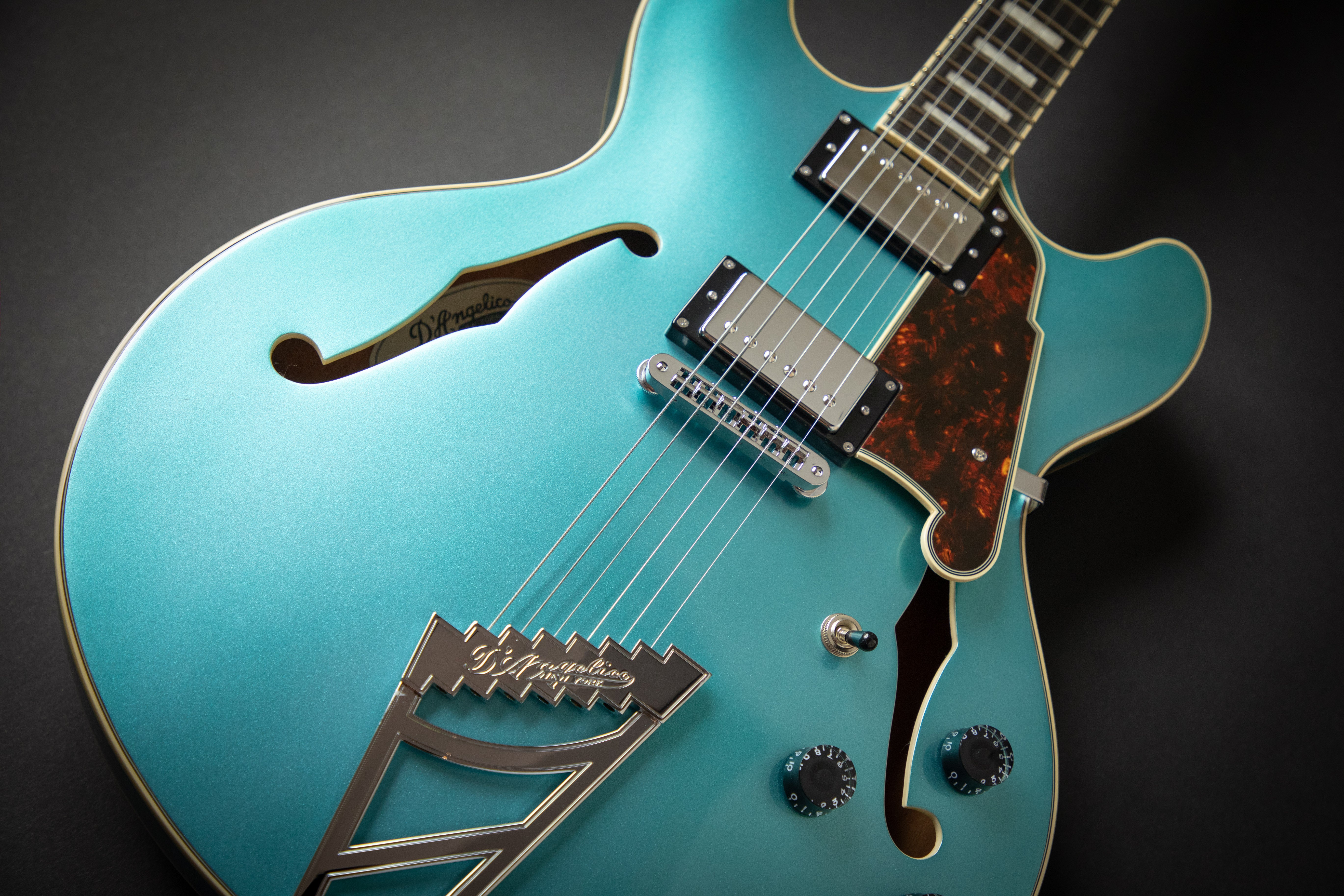 D'Angelico Premier DC Ocean Turquoise Stairstep (KP181112