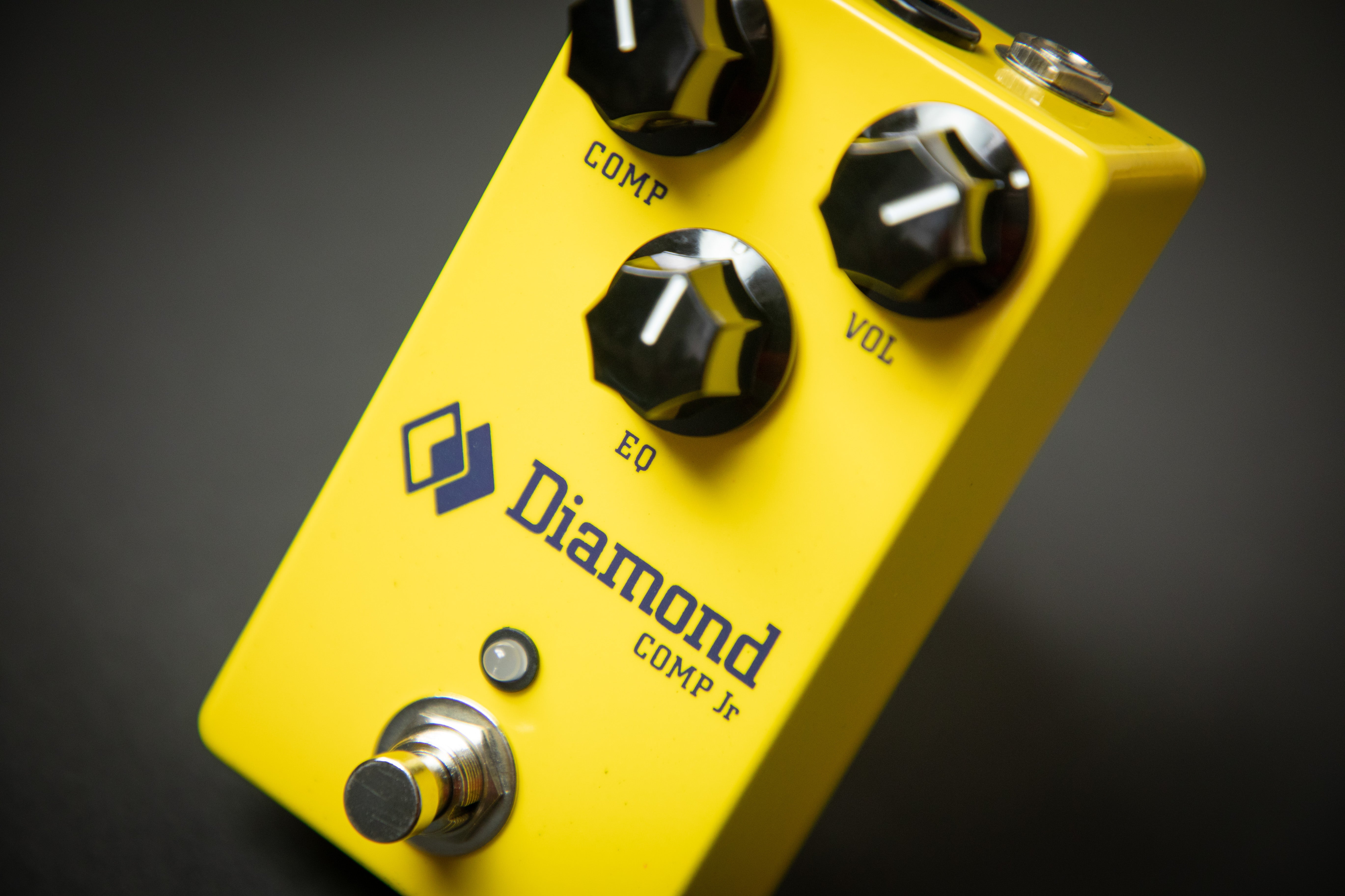 Diamond Comp Jr Optical Compressor w/EQ – Chicago Music Exchange