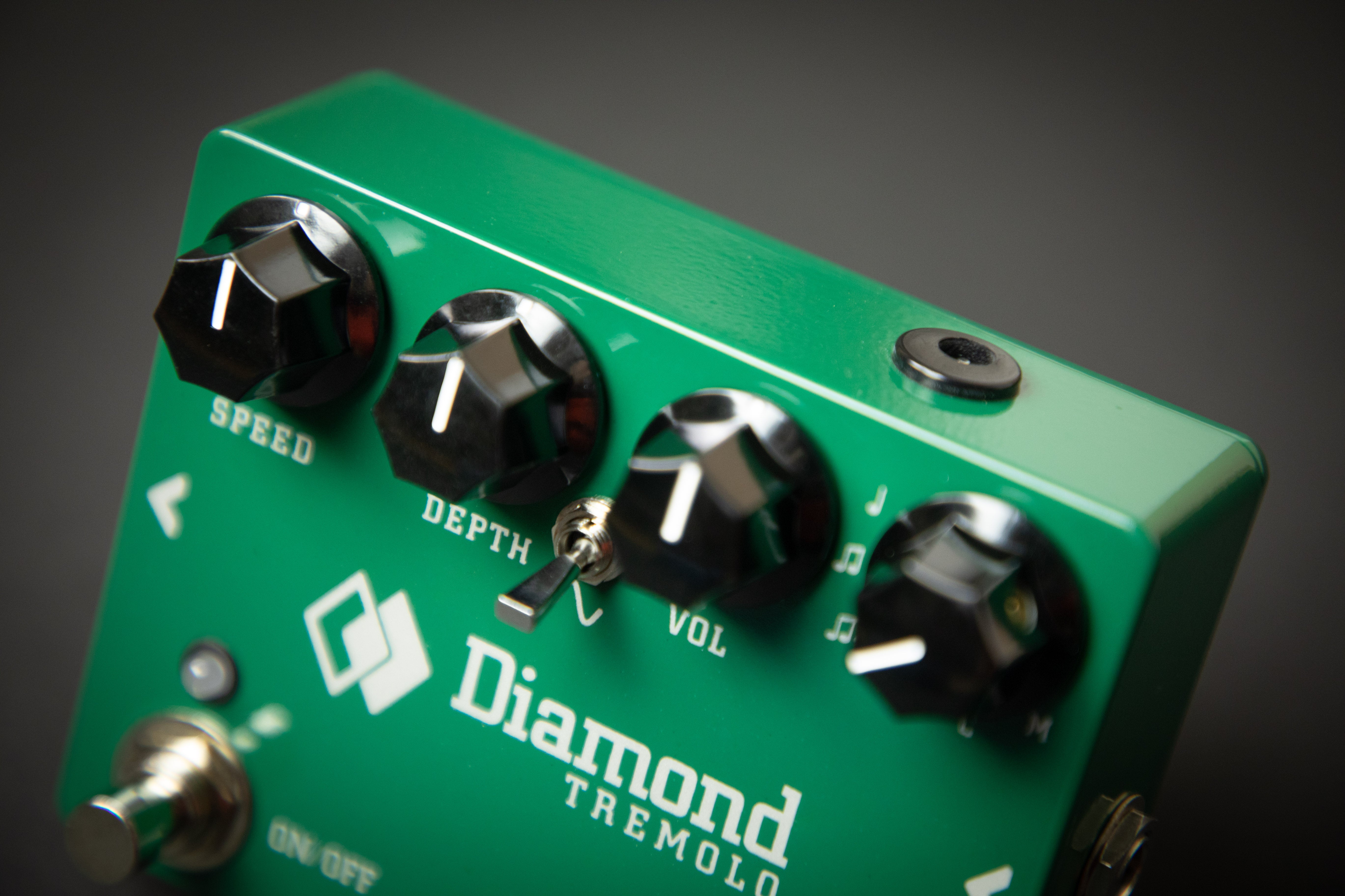 Diamond Tremolo TRM1 – Guitars Rebellion