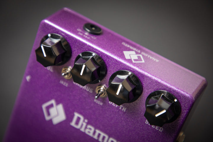 Diamond Vibrato VB1