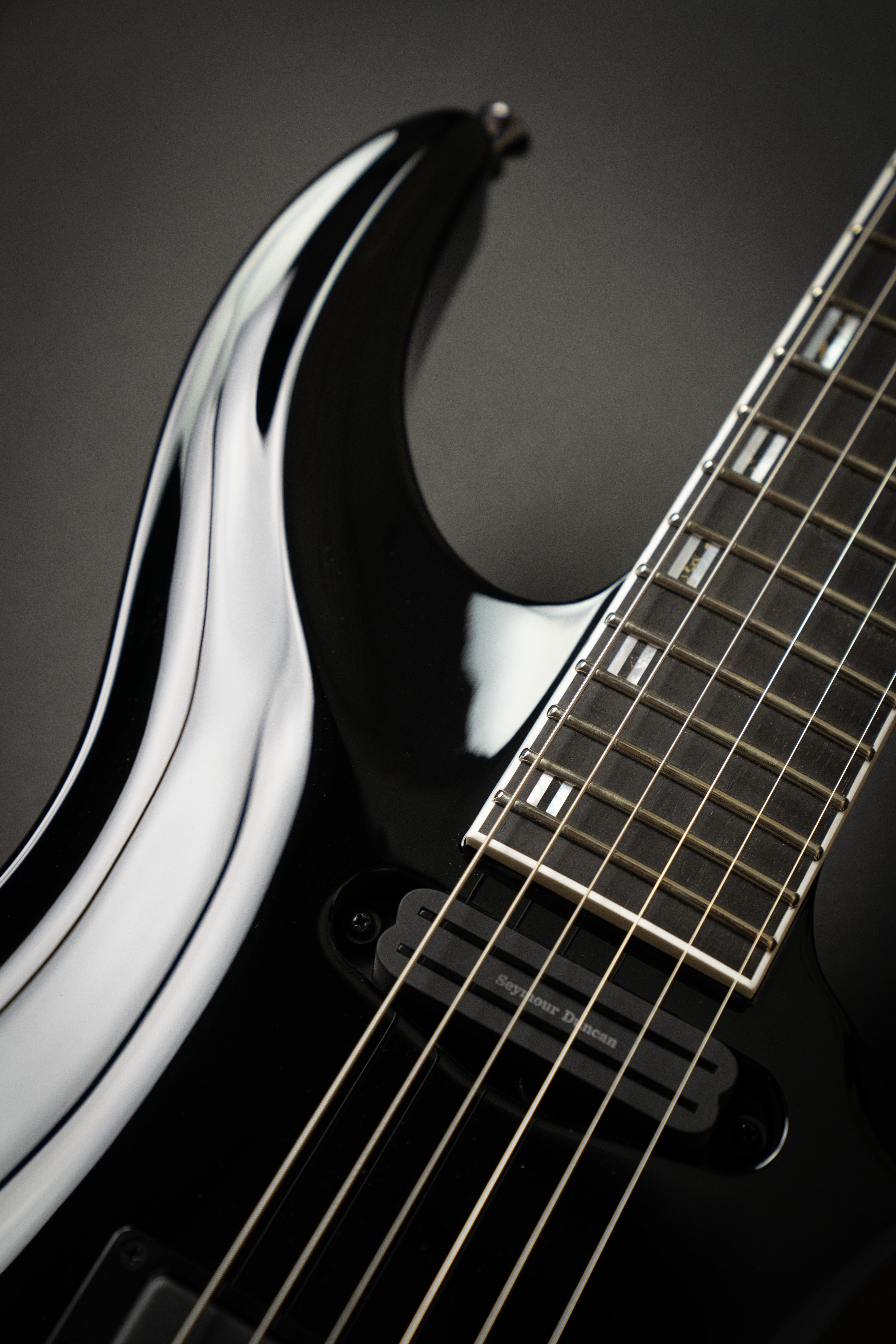 ESP Custom Shop Horizon-I Black (E8970192) – Guitars Rebellion