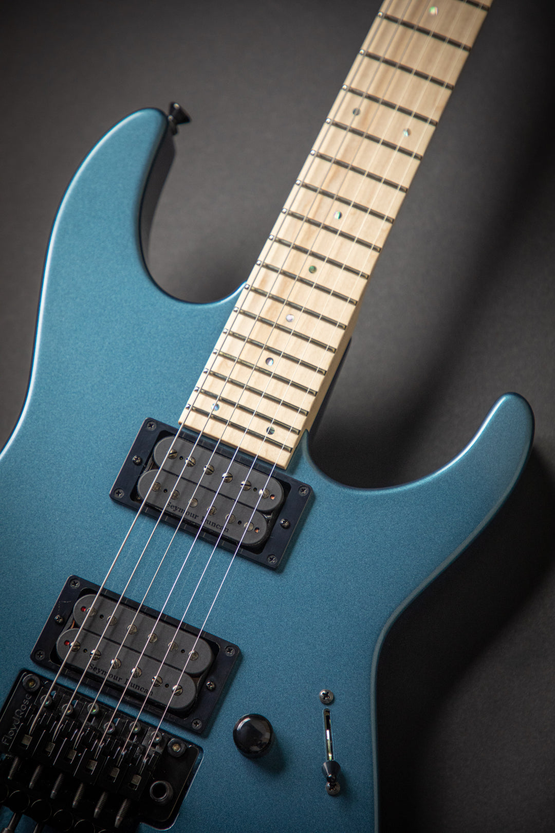 Custom Shop M-II DX-M Supreme Blue (E2811202)