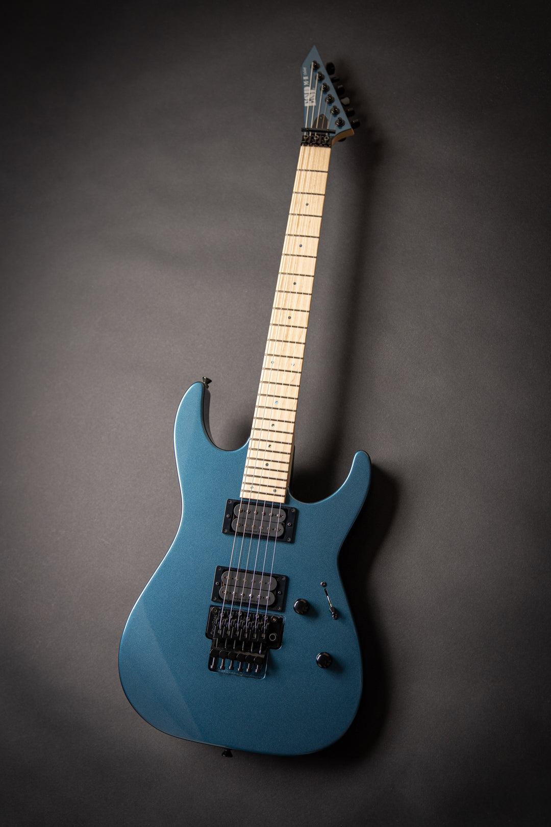 Custom Shop M-II DX-M Supreme Blue (E7951212)