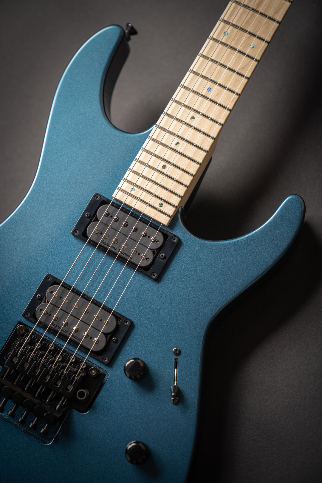 Custom Shop M-II DX-M Supreme Blue (E7951212)