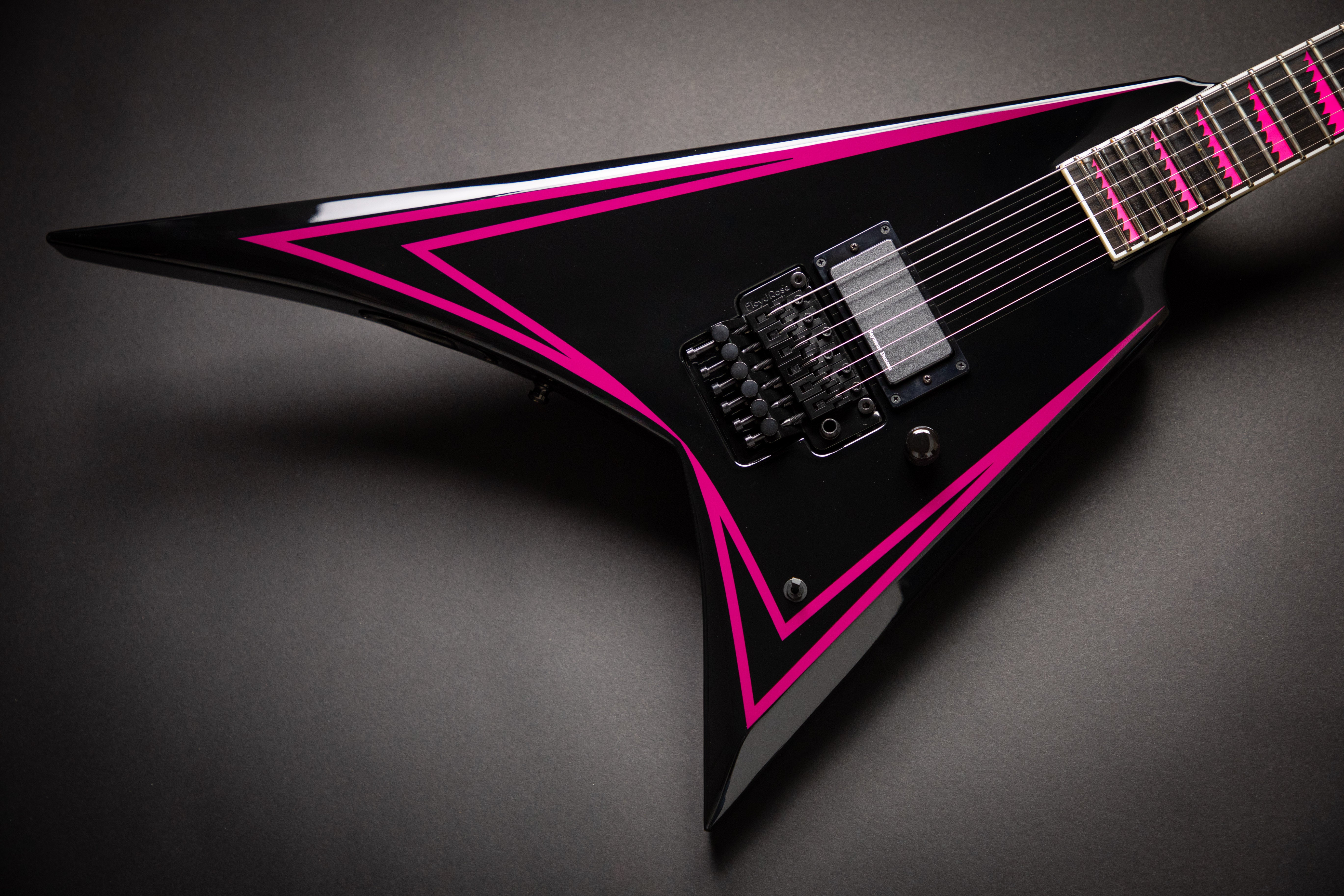 Edwards E-AL-166 Pink Sawtooth (ED2116494) – Guitars Rebellion