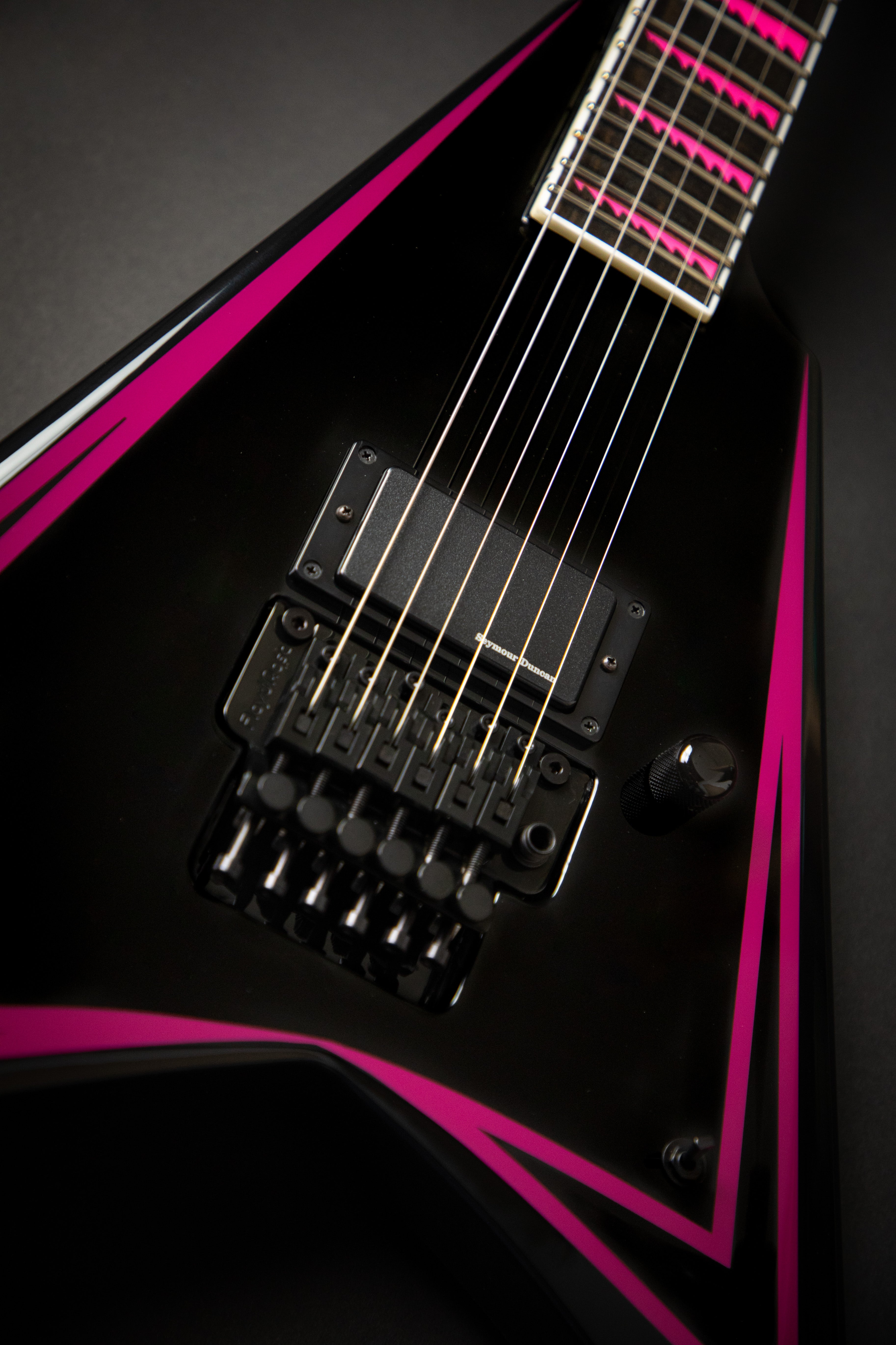 Edwards E-AL-166 Pink Sawtooth (ED2116494) – Guitars Rebellion