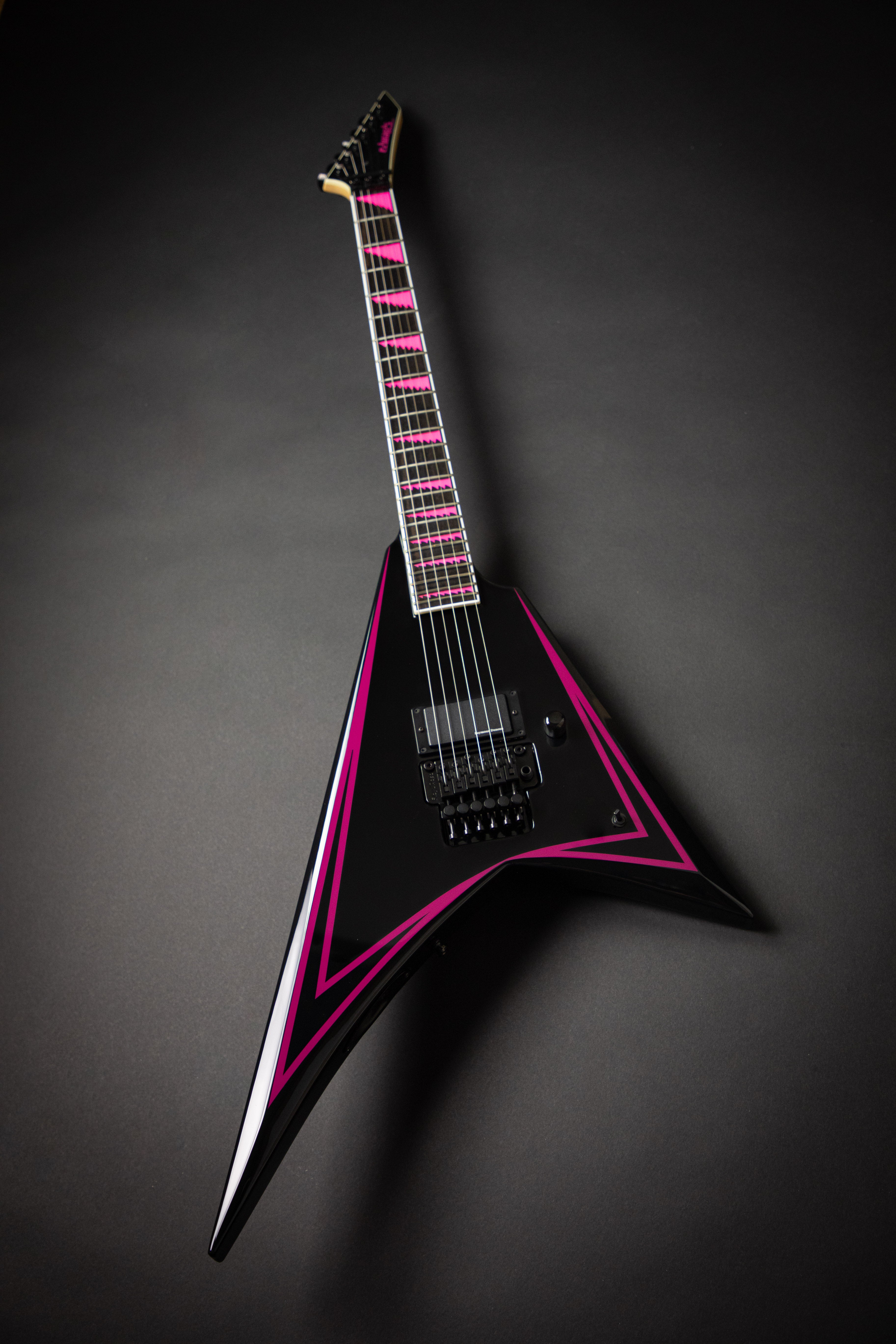 Edwards E-AL-166 Pink Sawtooth (ED2116494) – Guitars Rebellion
