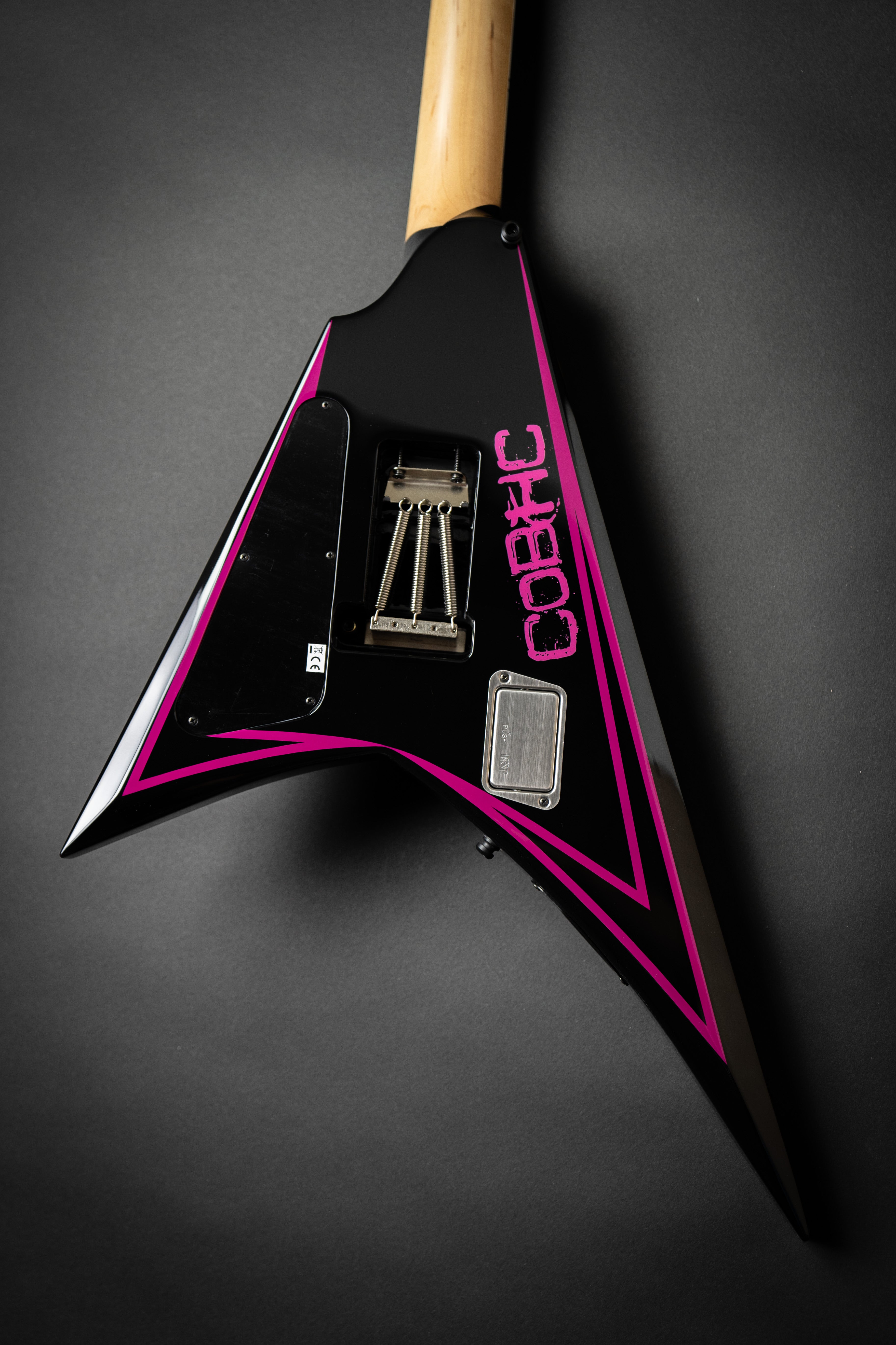 Edwards E-AL-166 Pink Sawtooth (ED2116494) – Guitars Rebellion