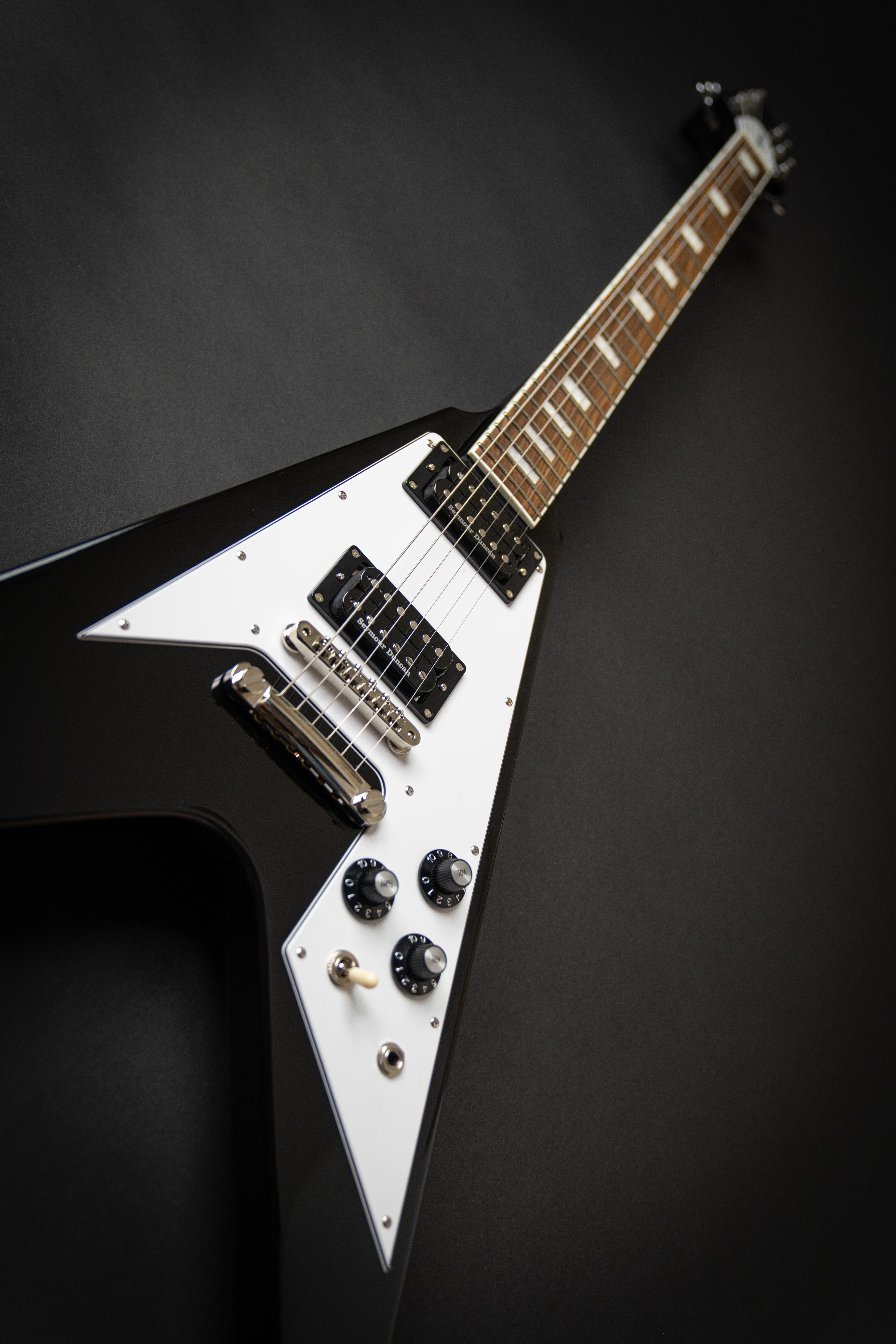 Edwards E-FV-120D Black (ED2115557P) – Guitars Rebellion