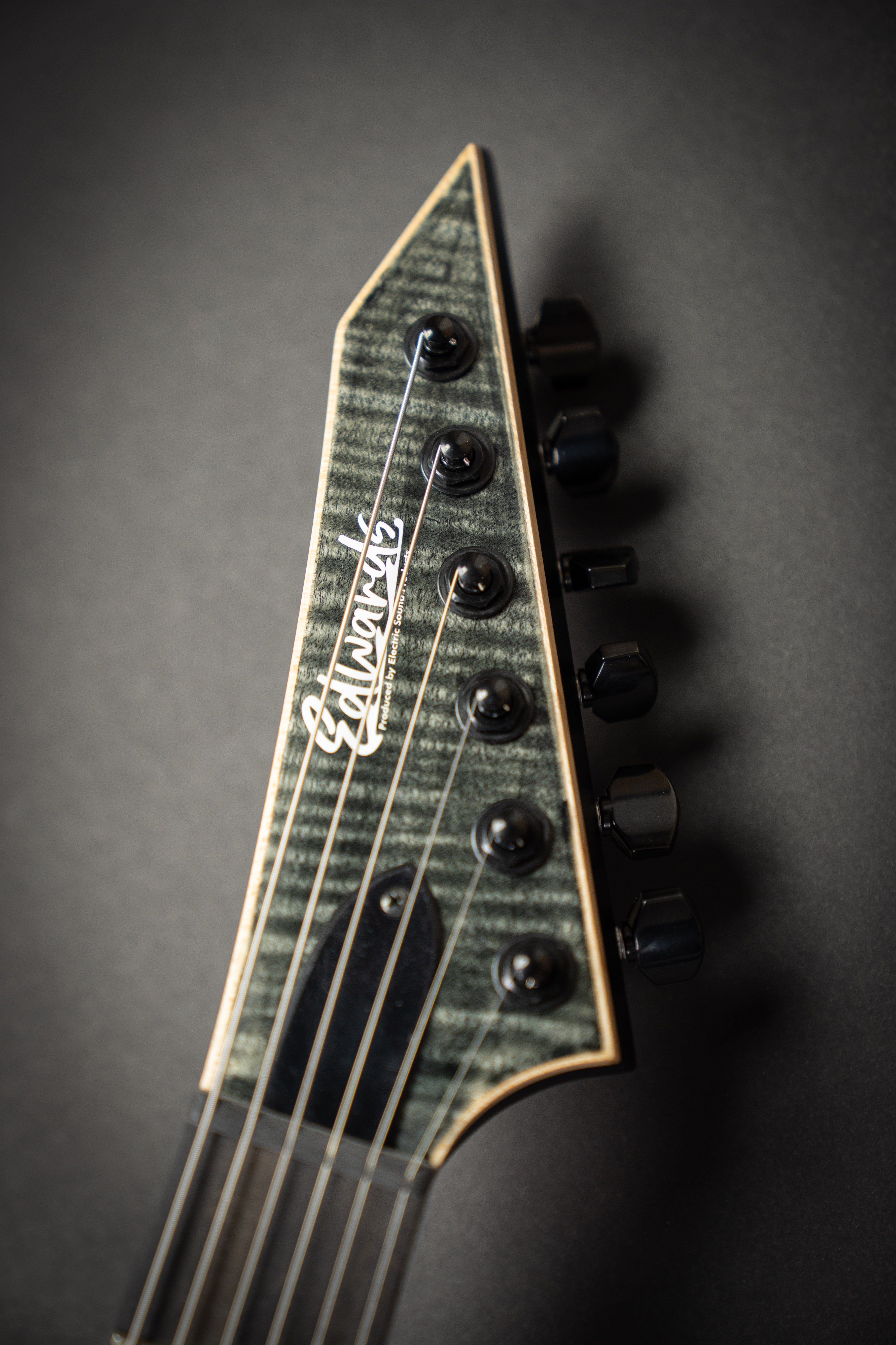 Edwards EM-II CTM Smoky Black (ED2204172) – Guitars Rebellion
