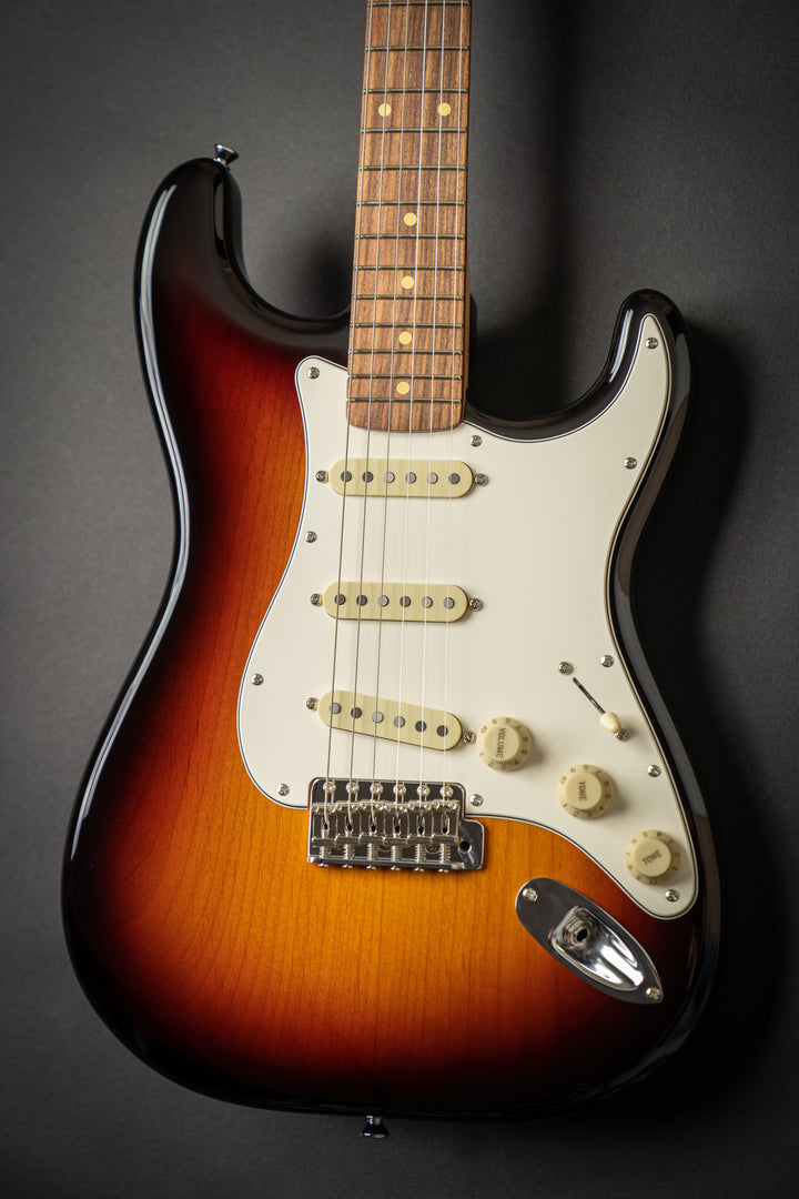 E-ST-90ALR 3 Tone Sunburst (ED2051653P)