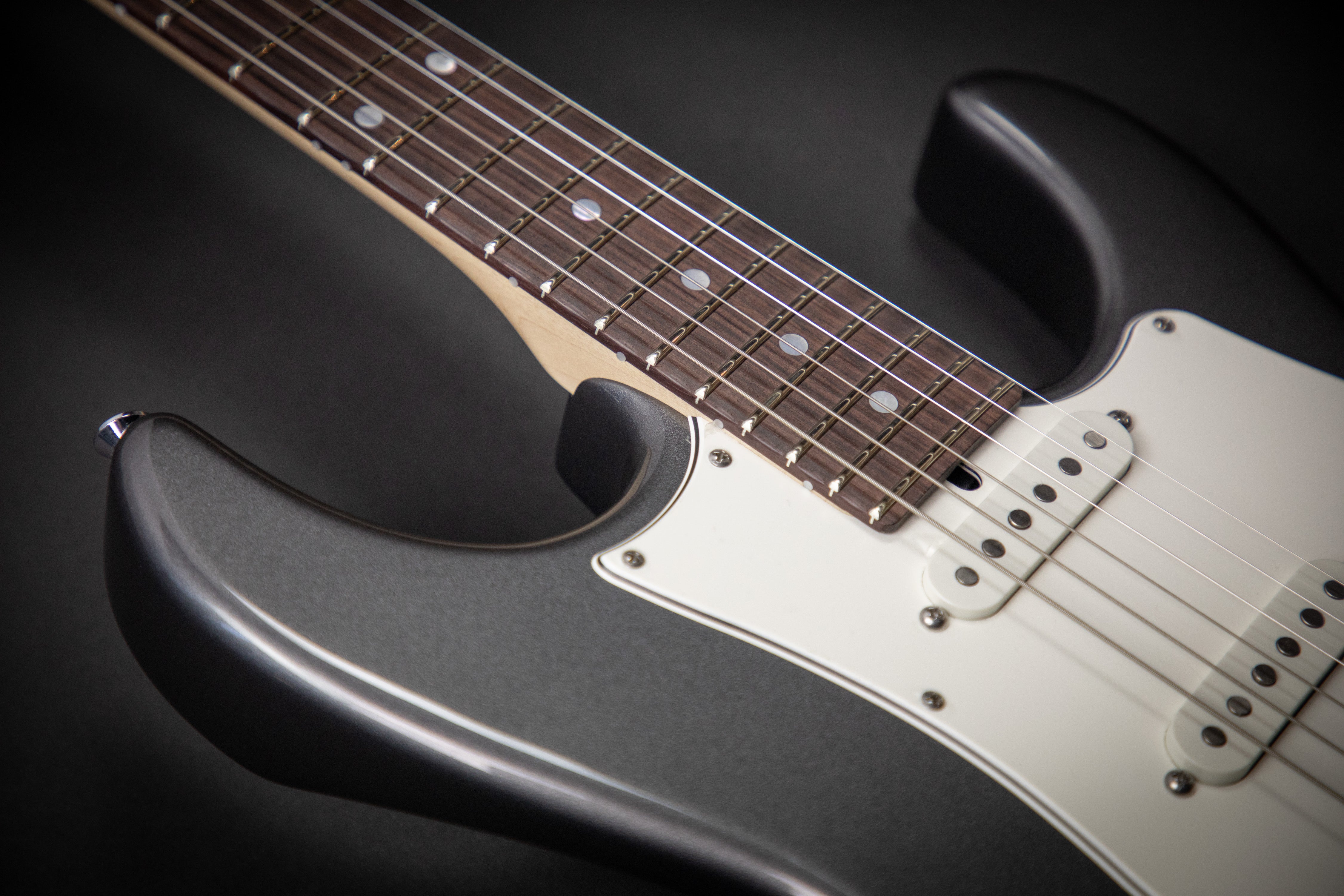 James Tyler Japan Studio Elite HD Charcoal Frost Metallic (J7129