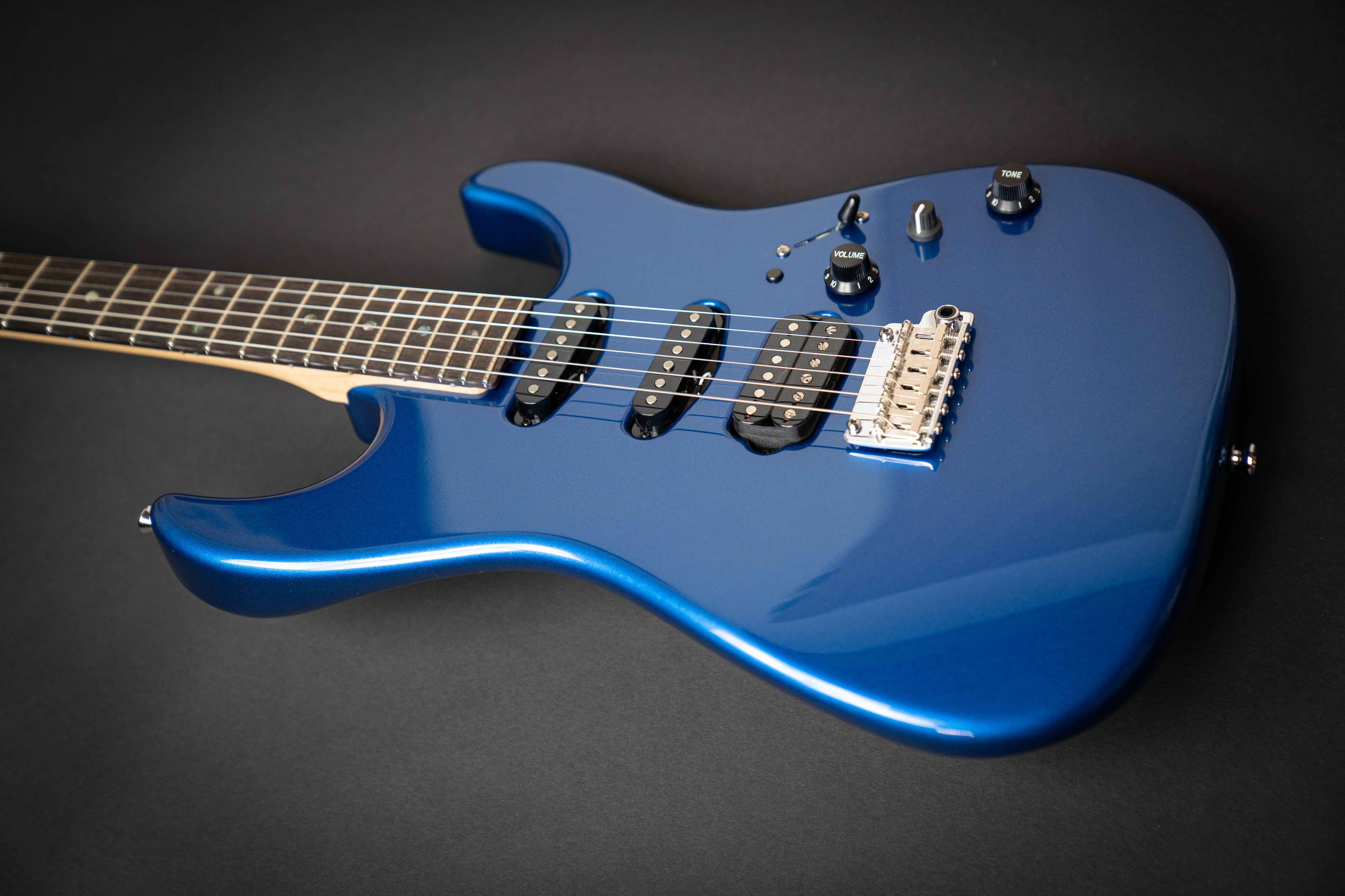 James Tyler Japan Studio Elite HD Lake Placid Blue (J21093