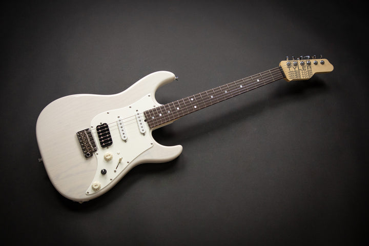 Studio Elite HD Blond (J9127) 
