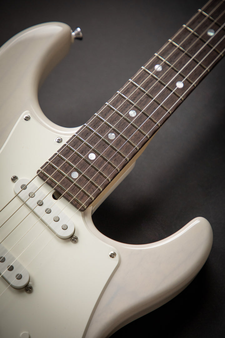 Studio Elite HD Blond (J9127) 