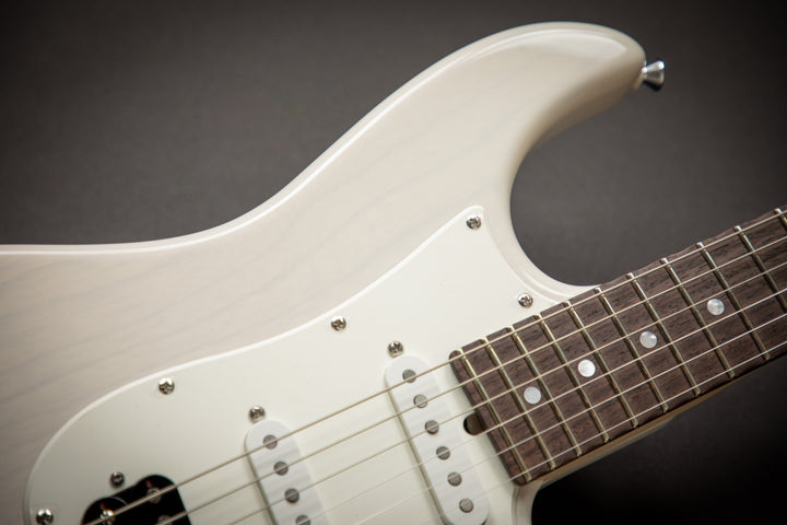Studio Elite HD Blond (J9127) 