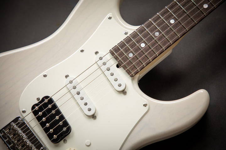 Studio Elite HD Blond (J9127) 
