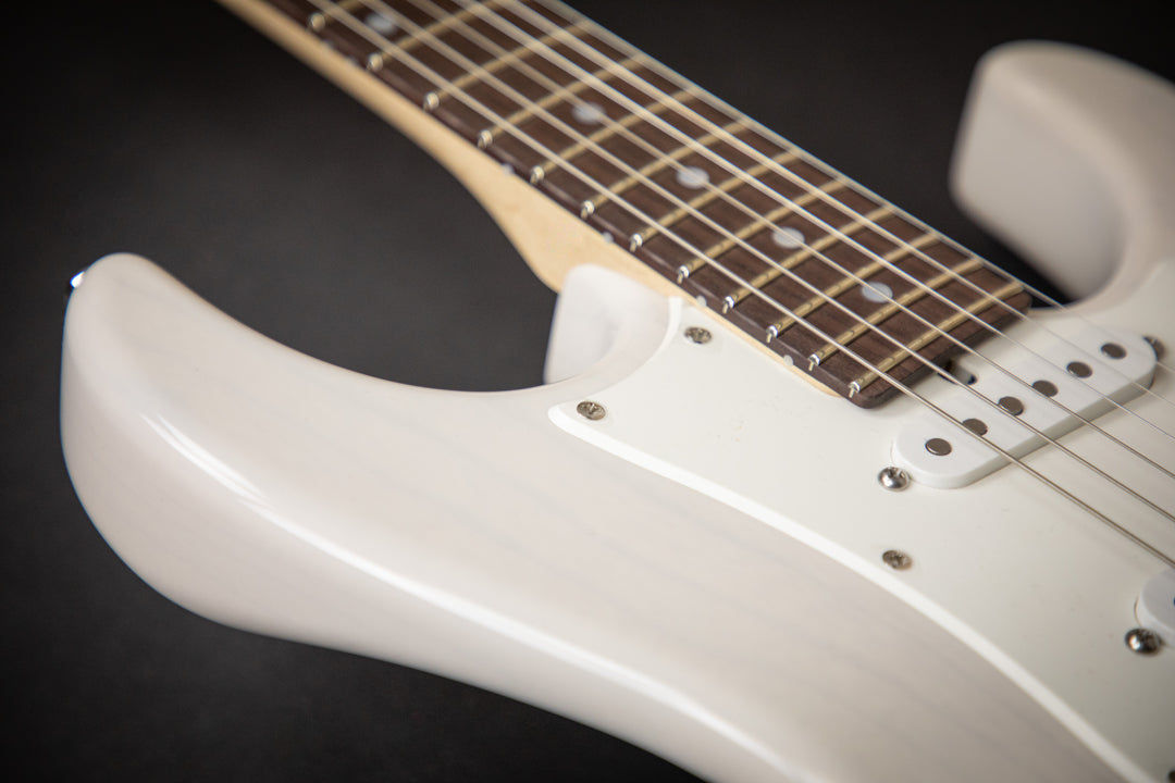 Studio Elite HD Blond (J9127) 