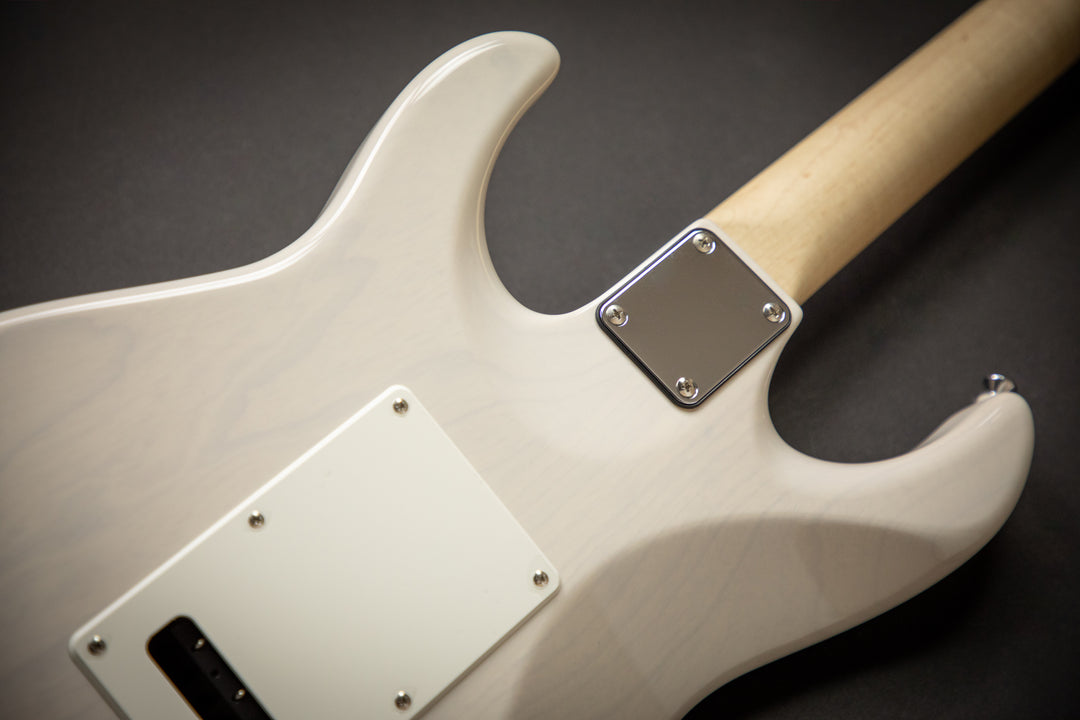 Studio Elite HD Blond (J9127) 