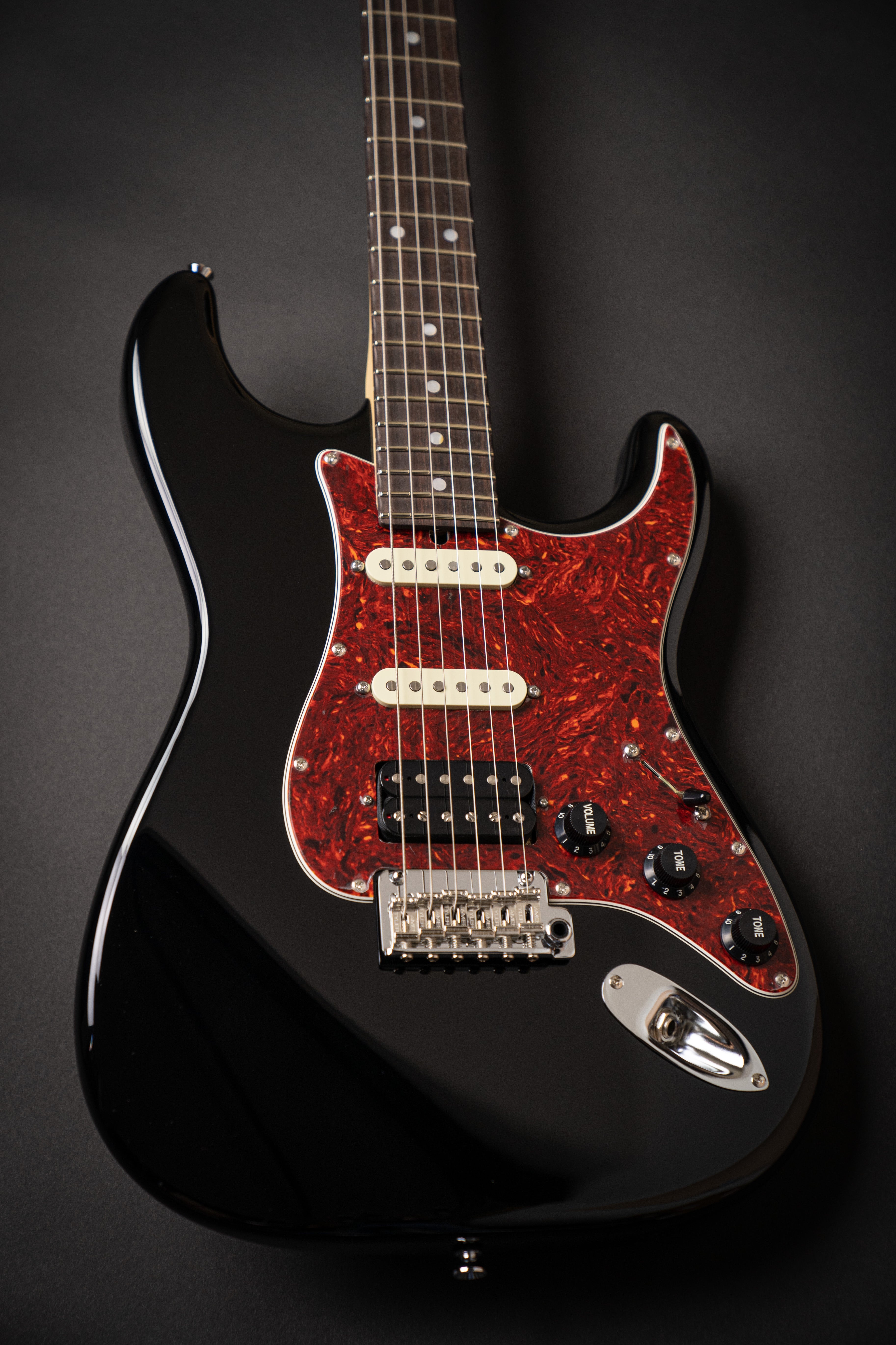 James Tyler Japan The Black Classic (J21078) – Guitars Rebellion