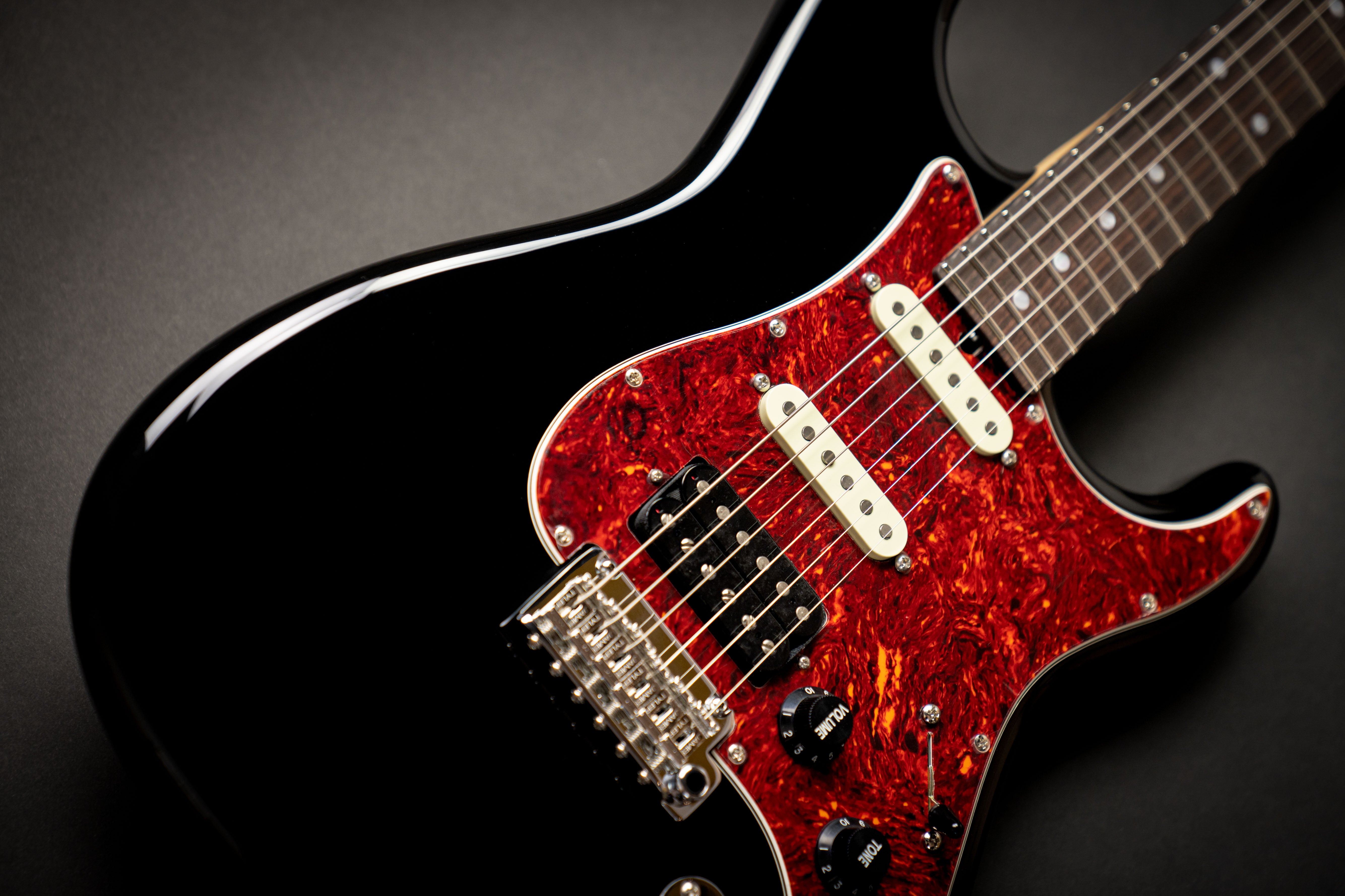 James Tyler Japan The Black Classic (J23013) – Guitars Rebellion