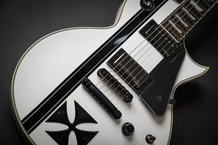 Iron Cross (W21051251)