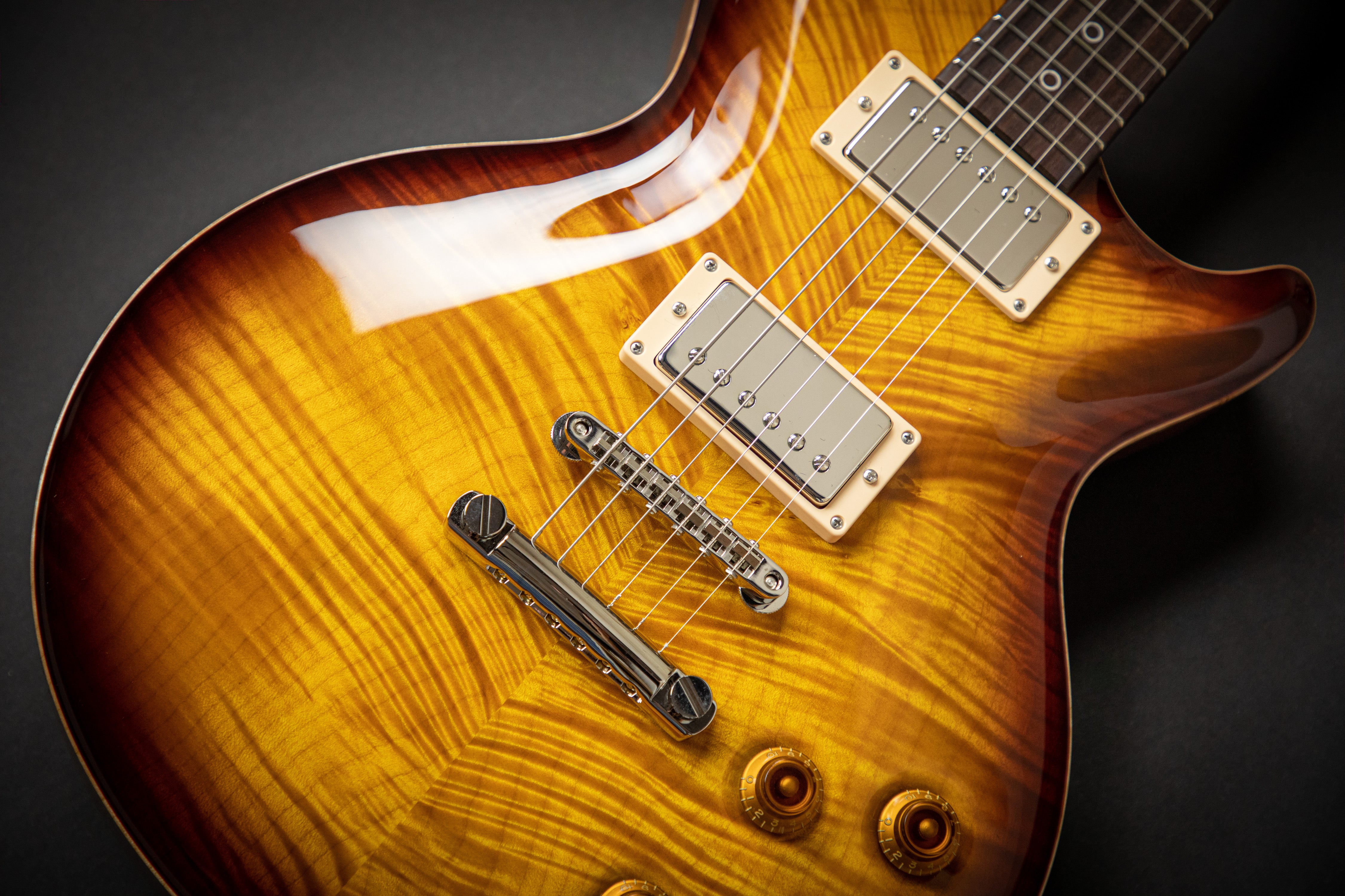 Nik Huber Orca Light Tobacco Burst Fat Back Exceptional Curly