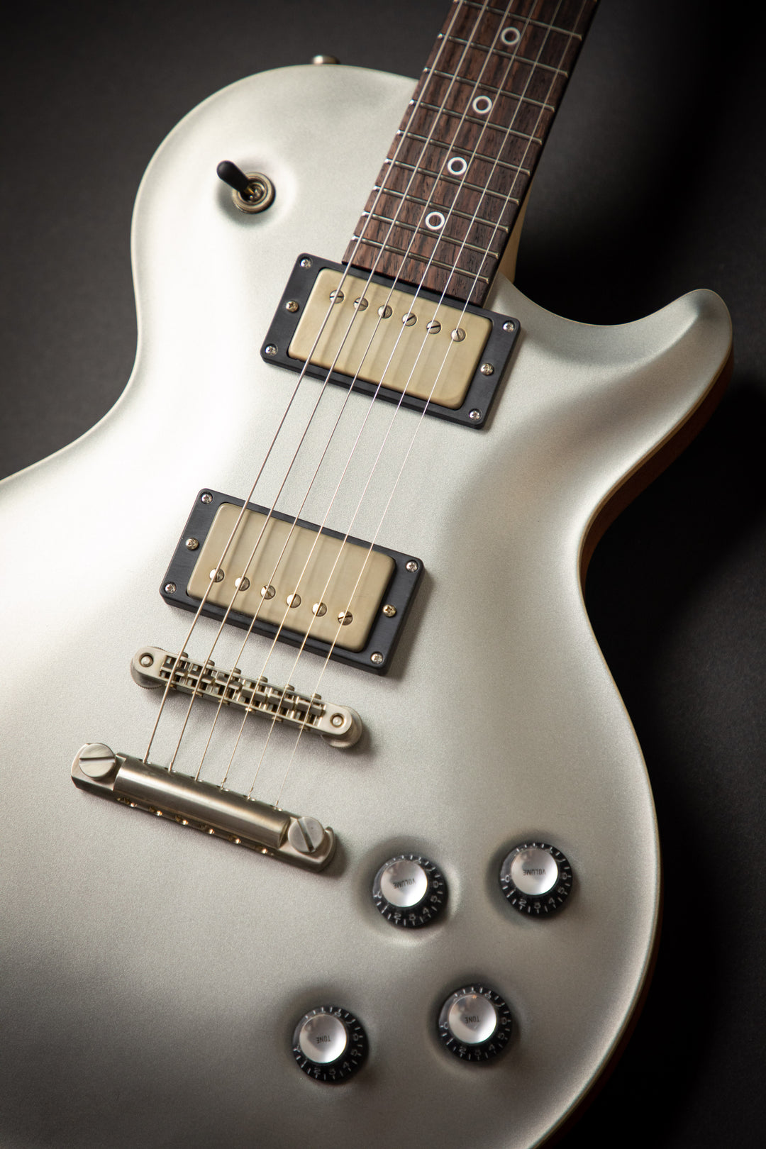 Orca Worn Platinum Silver Exp Curly Maple Neck (03372)