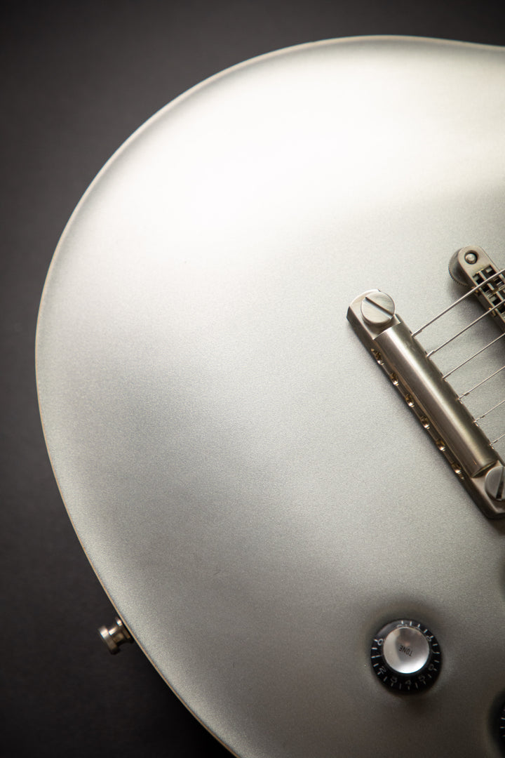 Orca Worn Platinum Silver Exp Curly Maple Neck (03372)