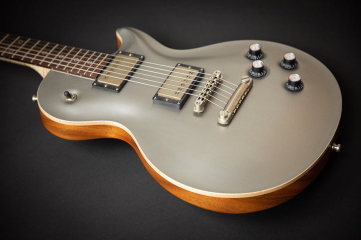 Orca Worn Platinum Silver Exp Curly Maple Neck (03372)